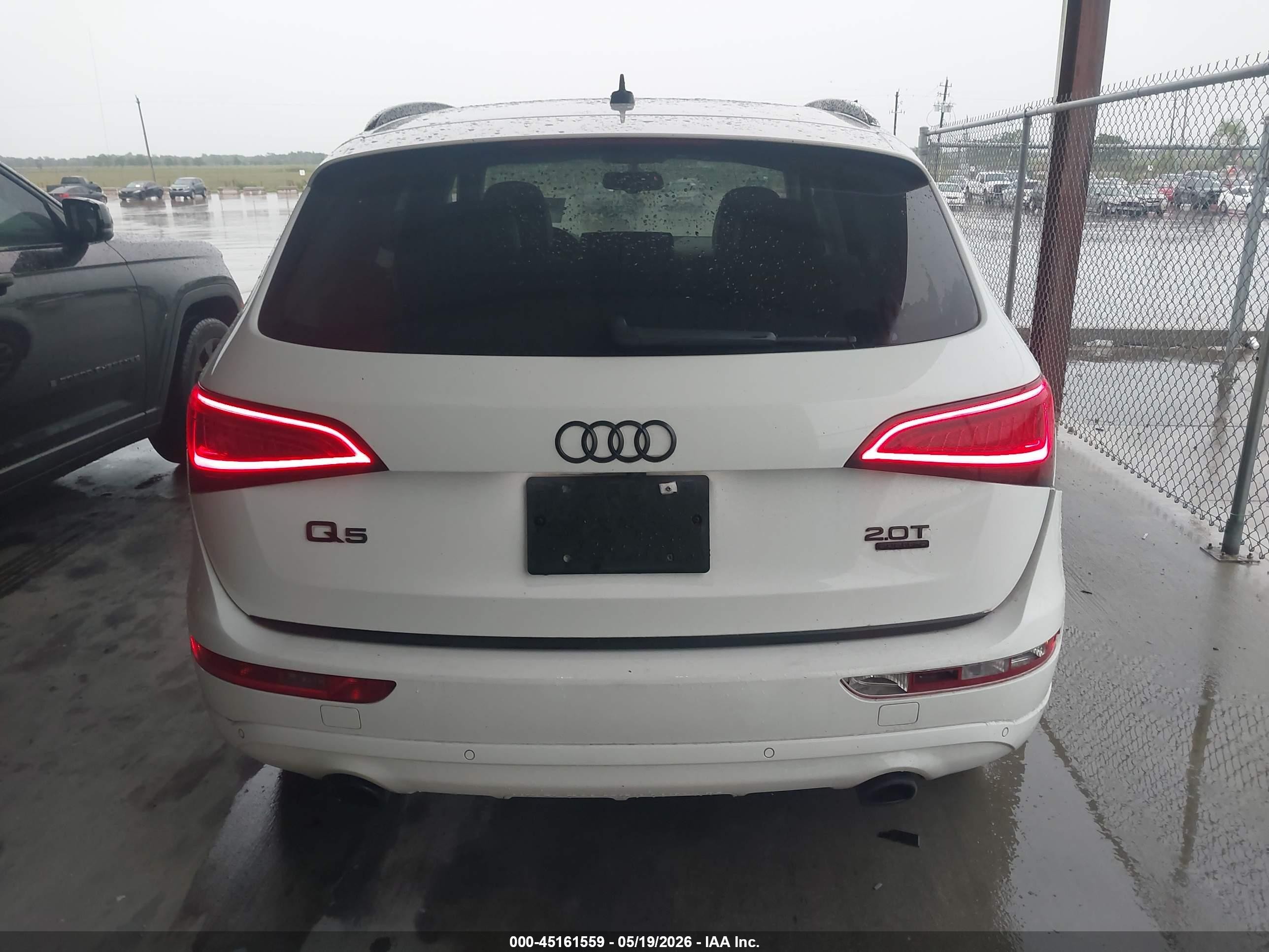 2015 Audi Q5 2.0t Premium White vin: WA1LFAFP4FA110083