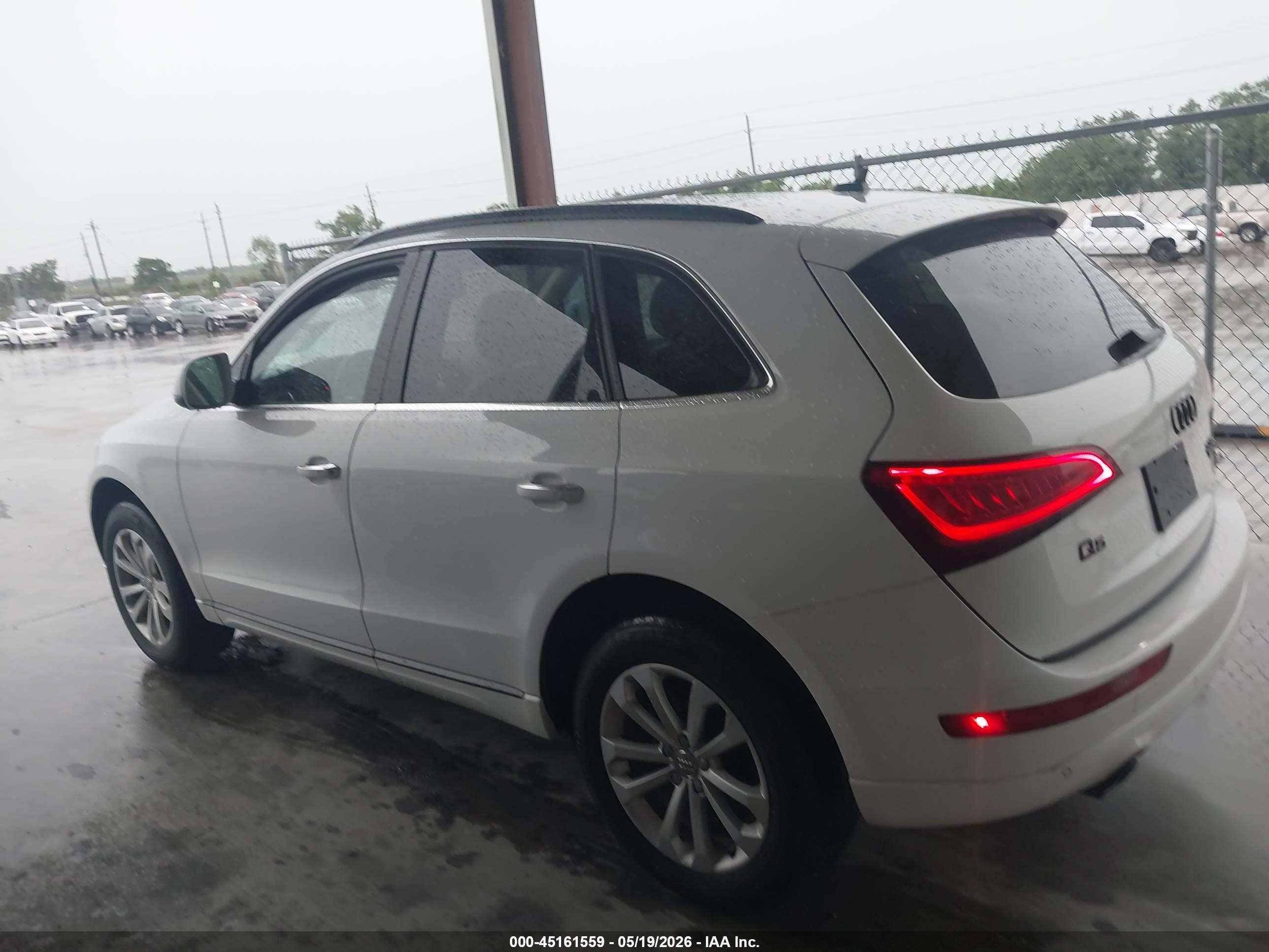 2015 Audi Q5 2.0t Premium White vin: WA1LFAFP4FA110083