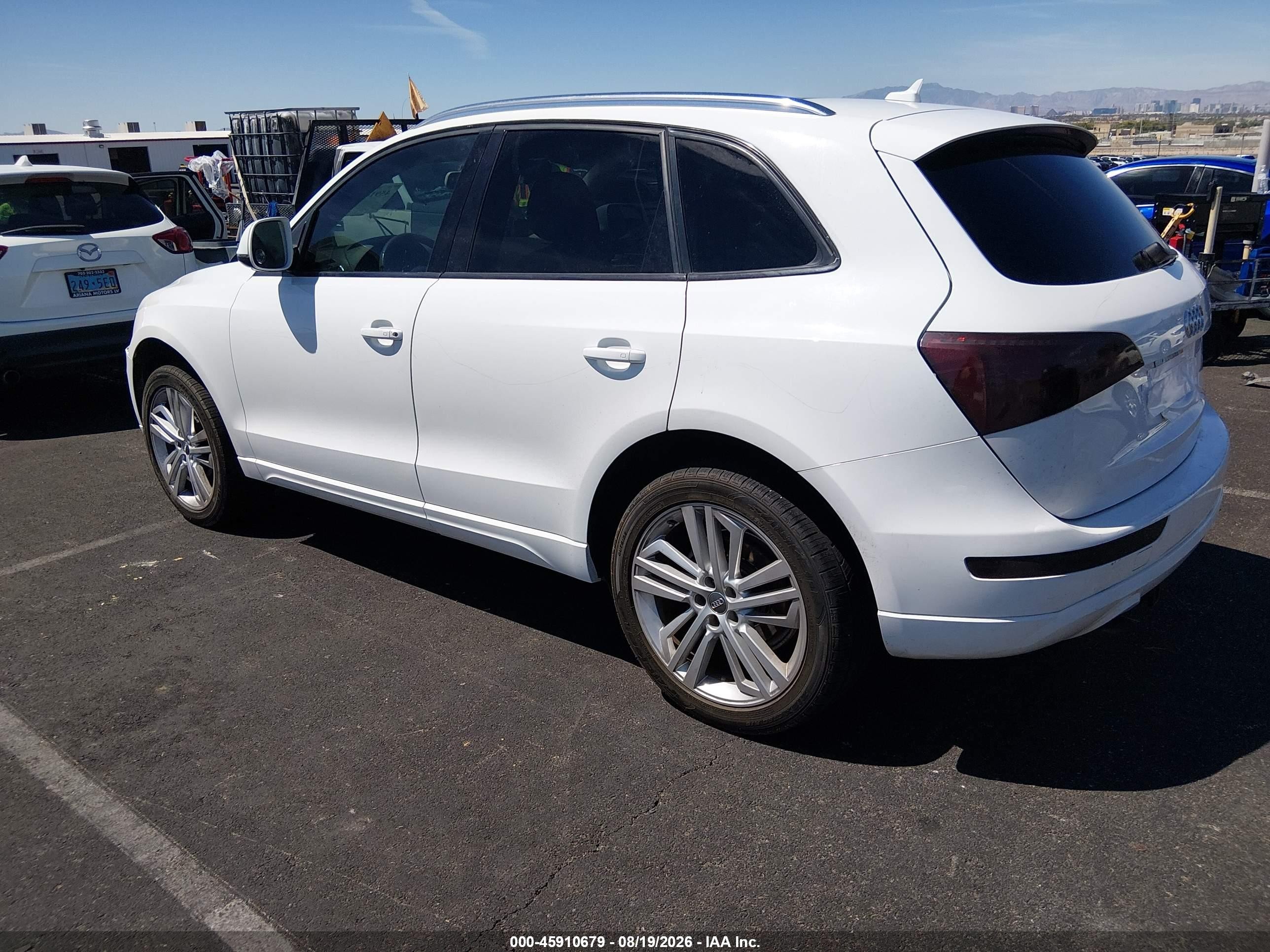 2011 Audi Q5 2.0t Premium White vin: WA1LFAFP5BA051538