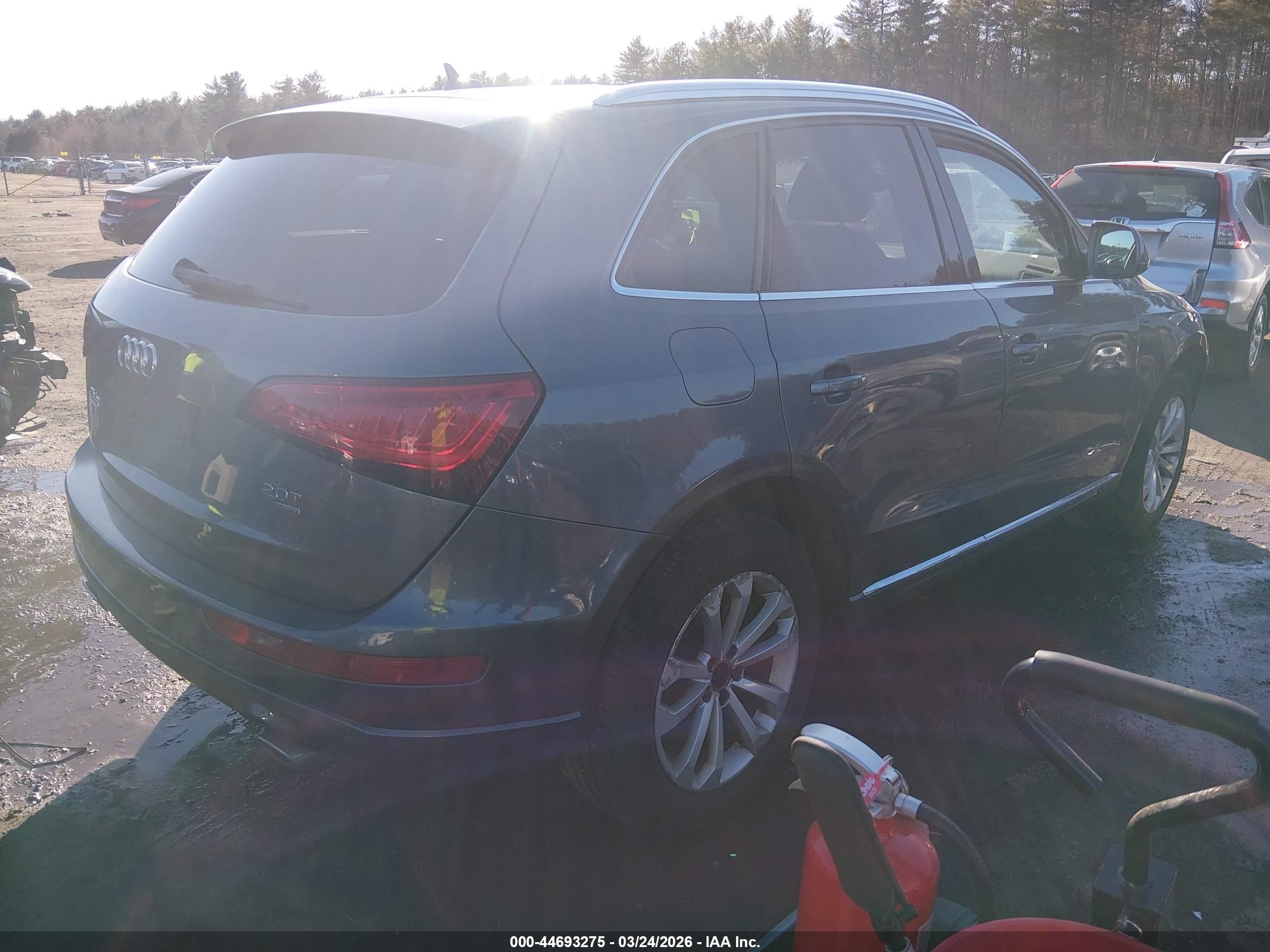 2013 Audi Q5 2.0t Premium Gray vin: WA1LFAFP5DA008823
