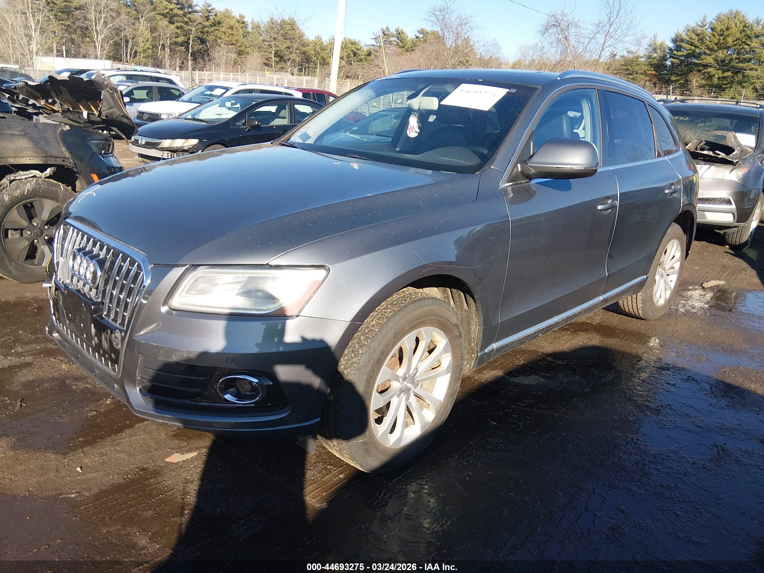 2013 Audi Q5 2.0t Premium Gray vin: WA1LFAFP5DA008823