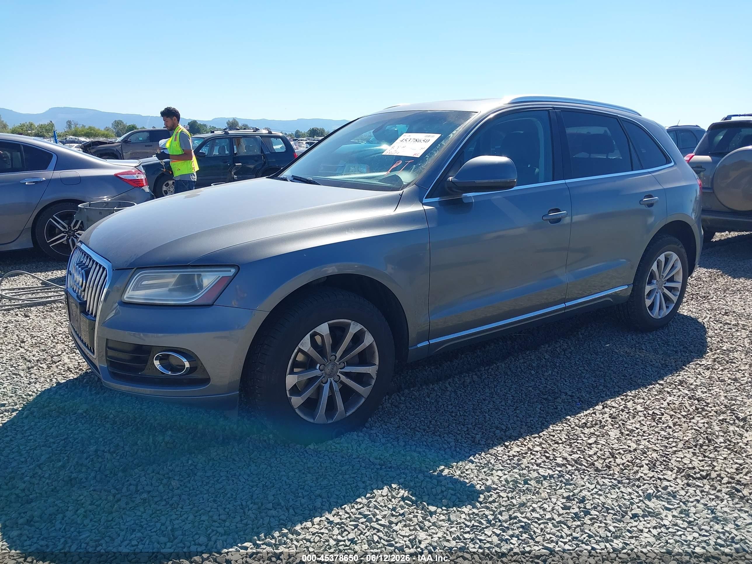 2013 Audi Q5 2.0t Premium Gray vin: WA1LFAFP5DA030272