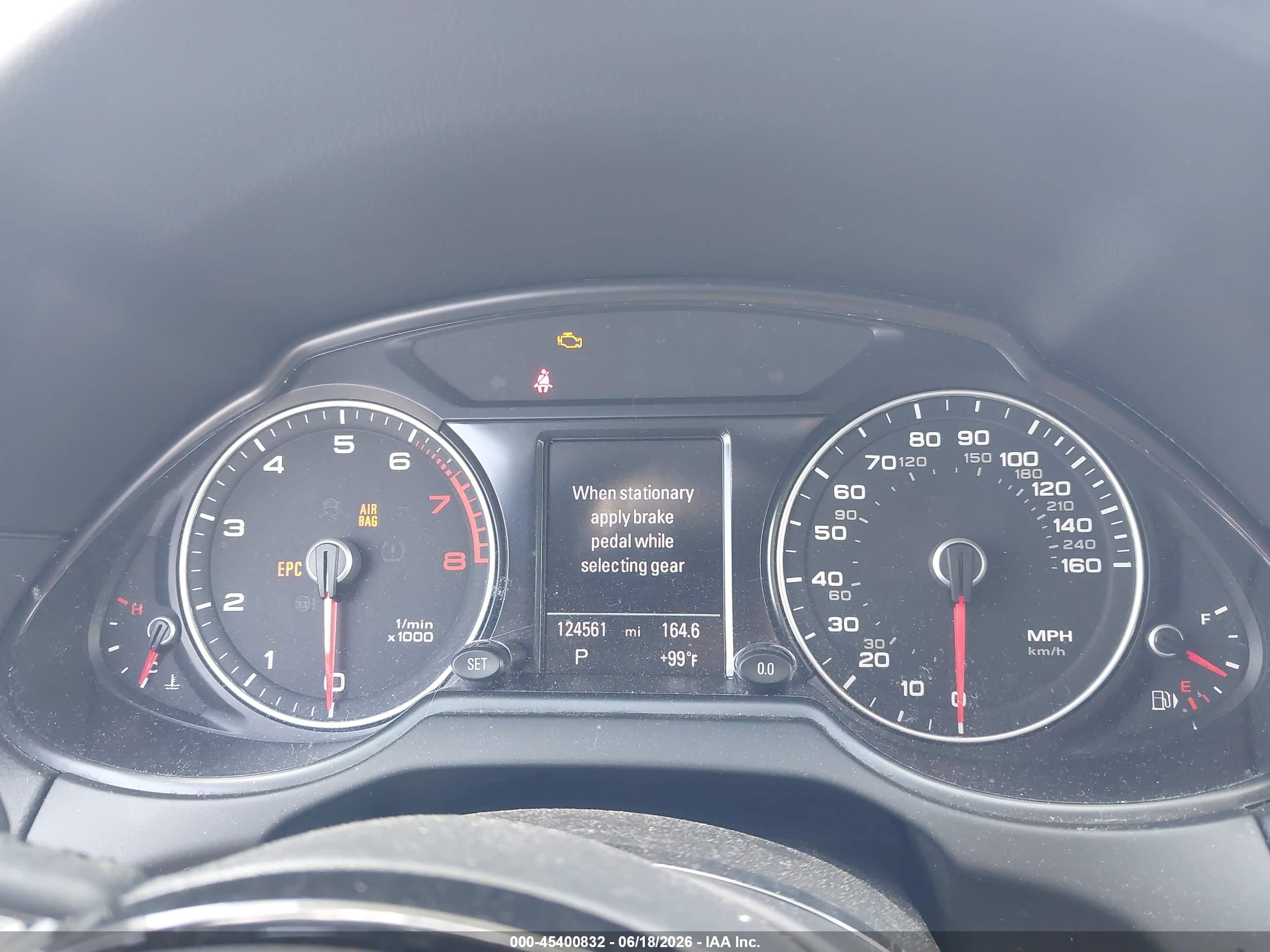 2013 Audi Q5 2.0t Premium Белый vin: WA1LFAFP5DA082727
