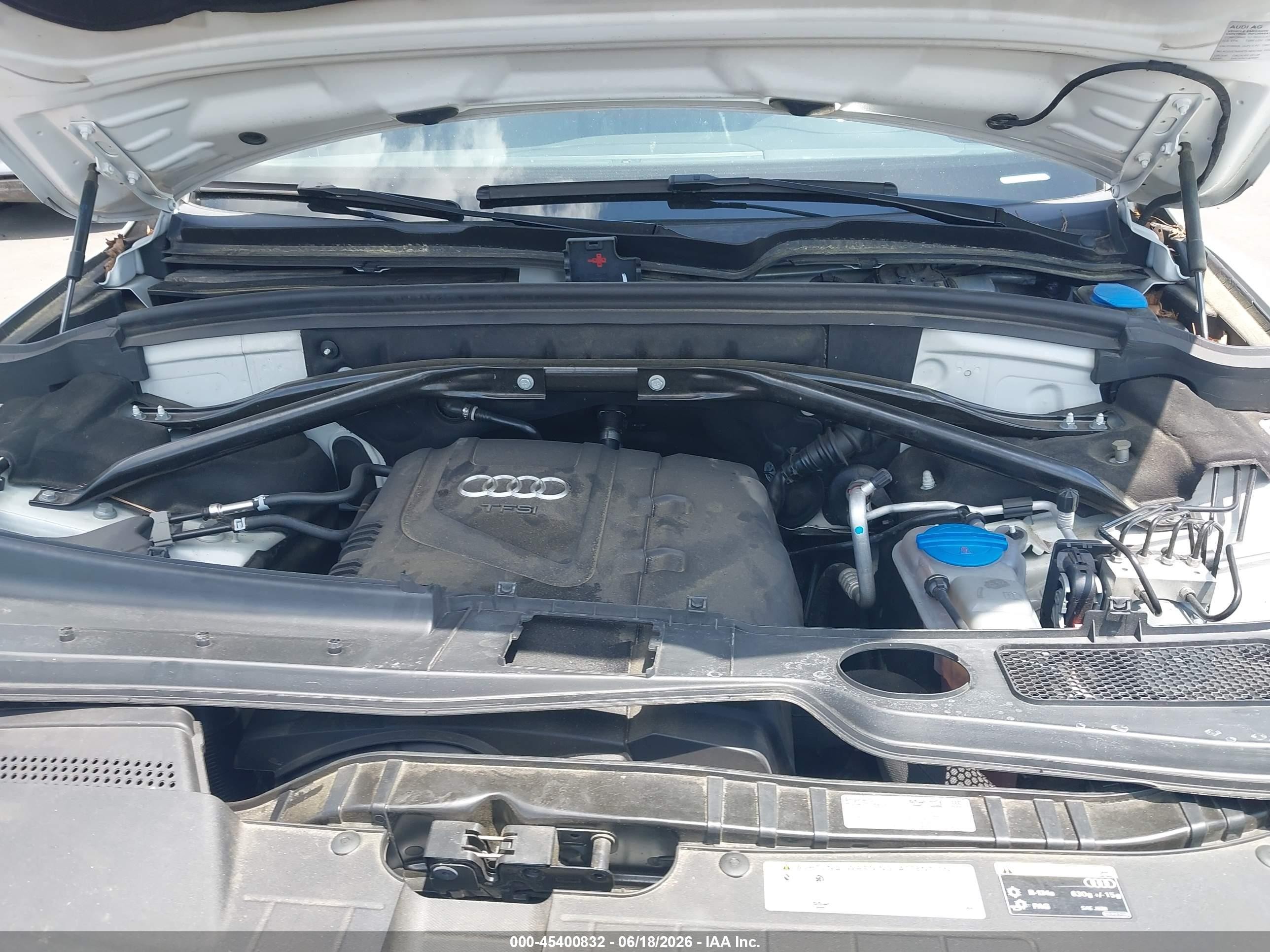 2013 Audi Q5 2.0t Premium Белый vin: WA1LFAFP5DA082727