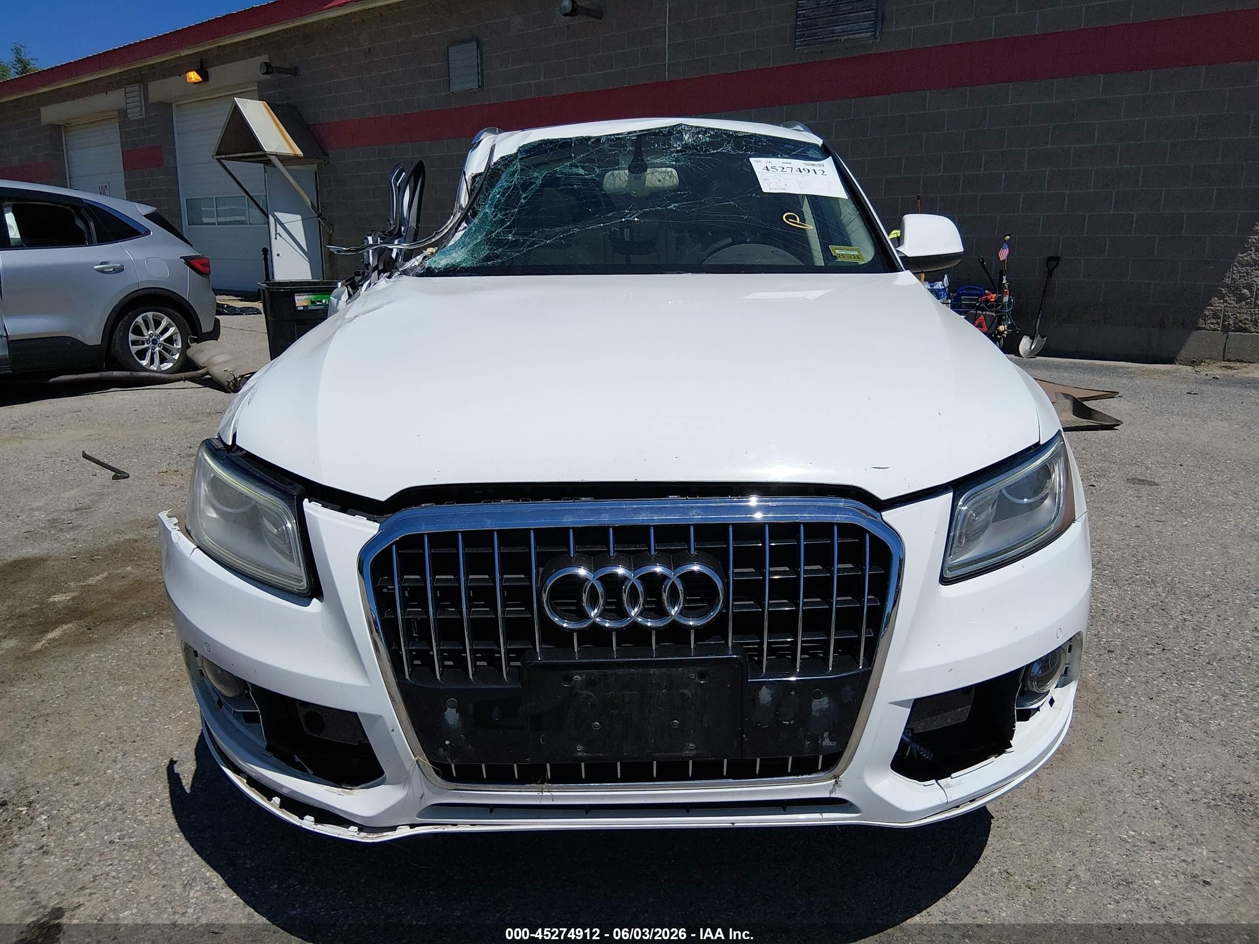 2014 Audi Q5 2.0t Premium White vin: WA1LFAFP5EA028099