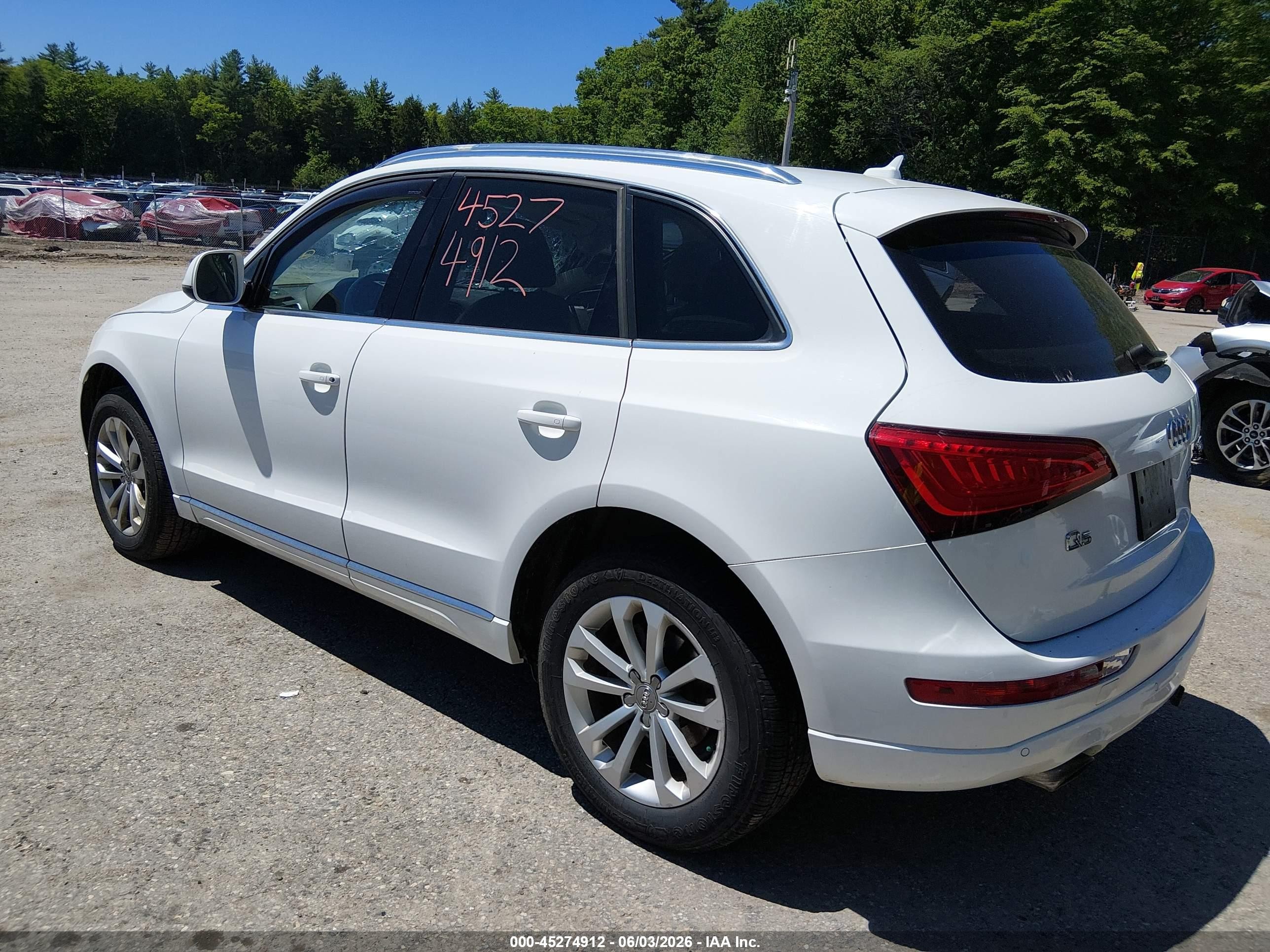 2014 Audi Q5 2.0t Premium White vin: WA1LFAFP5EA028099