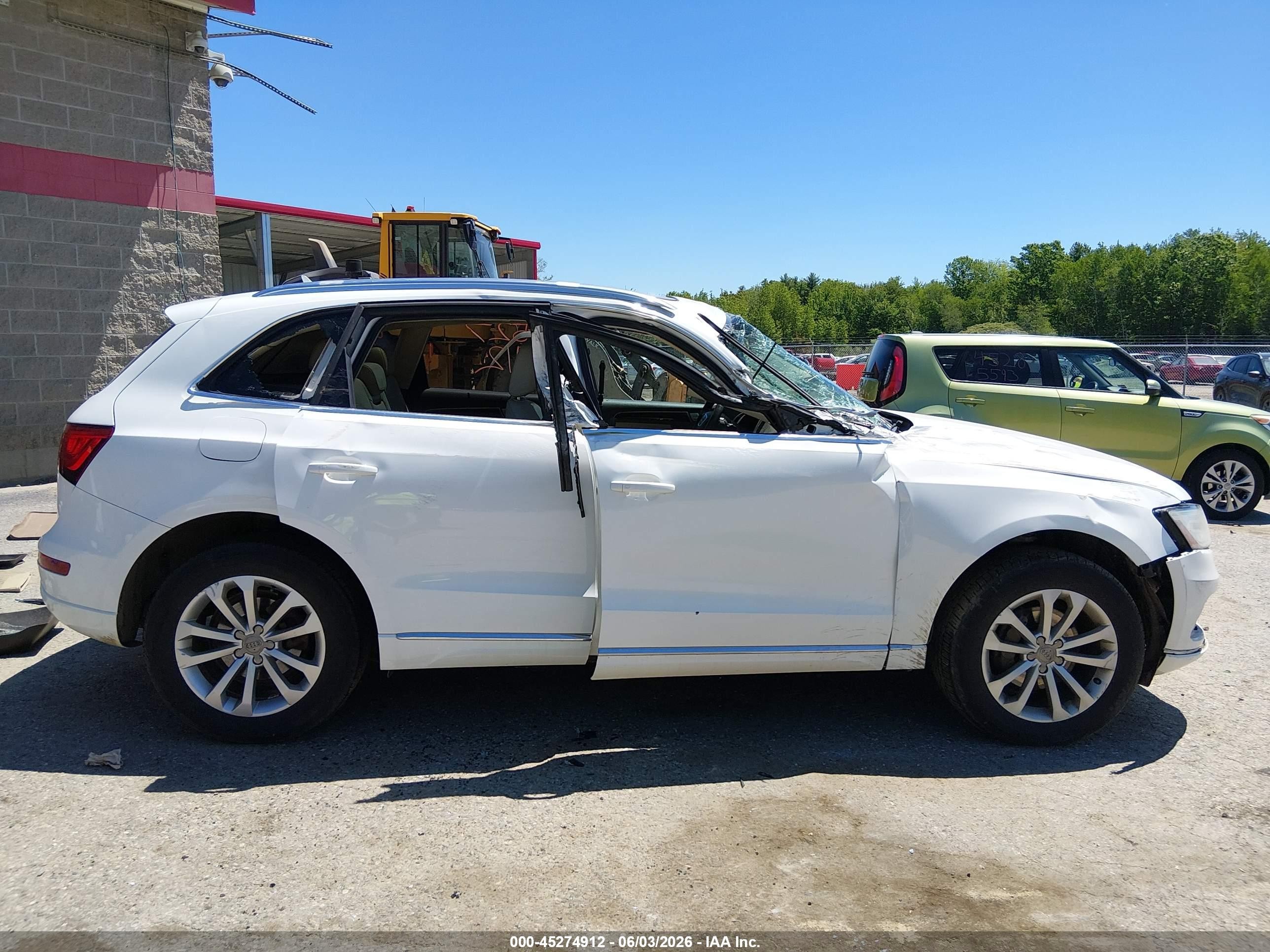 2014 Audi Q5 2.0t Premium White vin: WA1LFAFP5EA028099