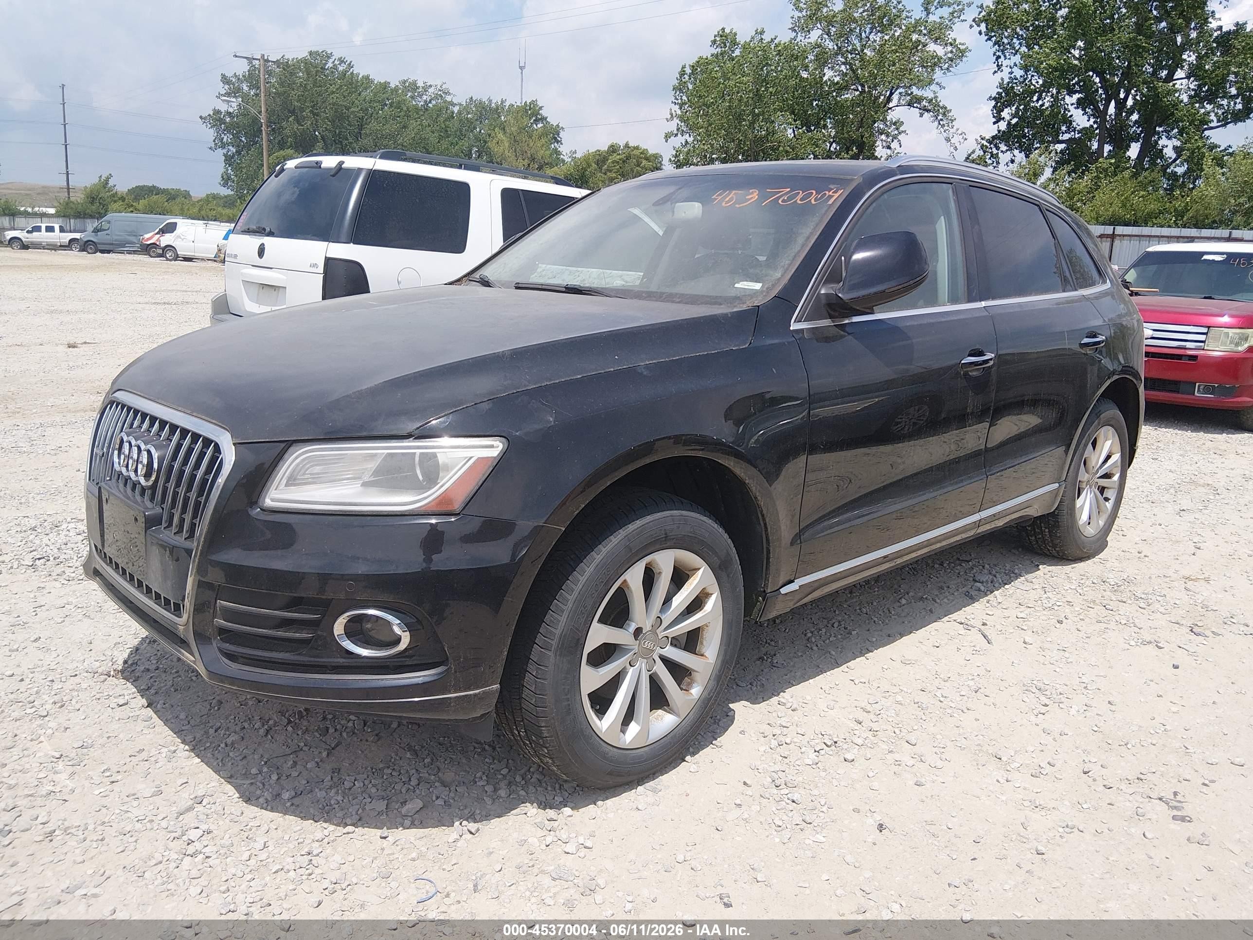 2015 Audi Q5 2.0t Premium Черный vin: WA1LFAFP5FA020764