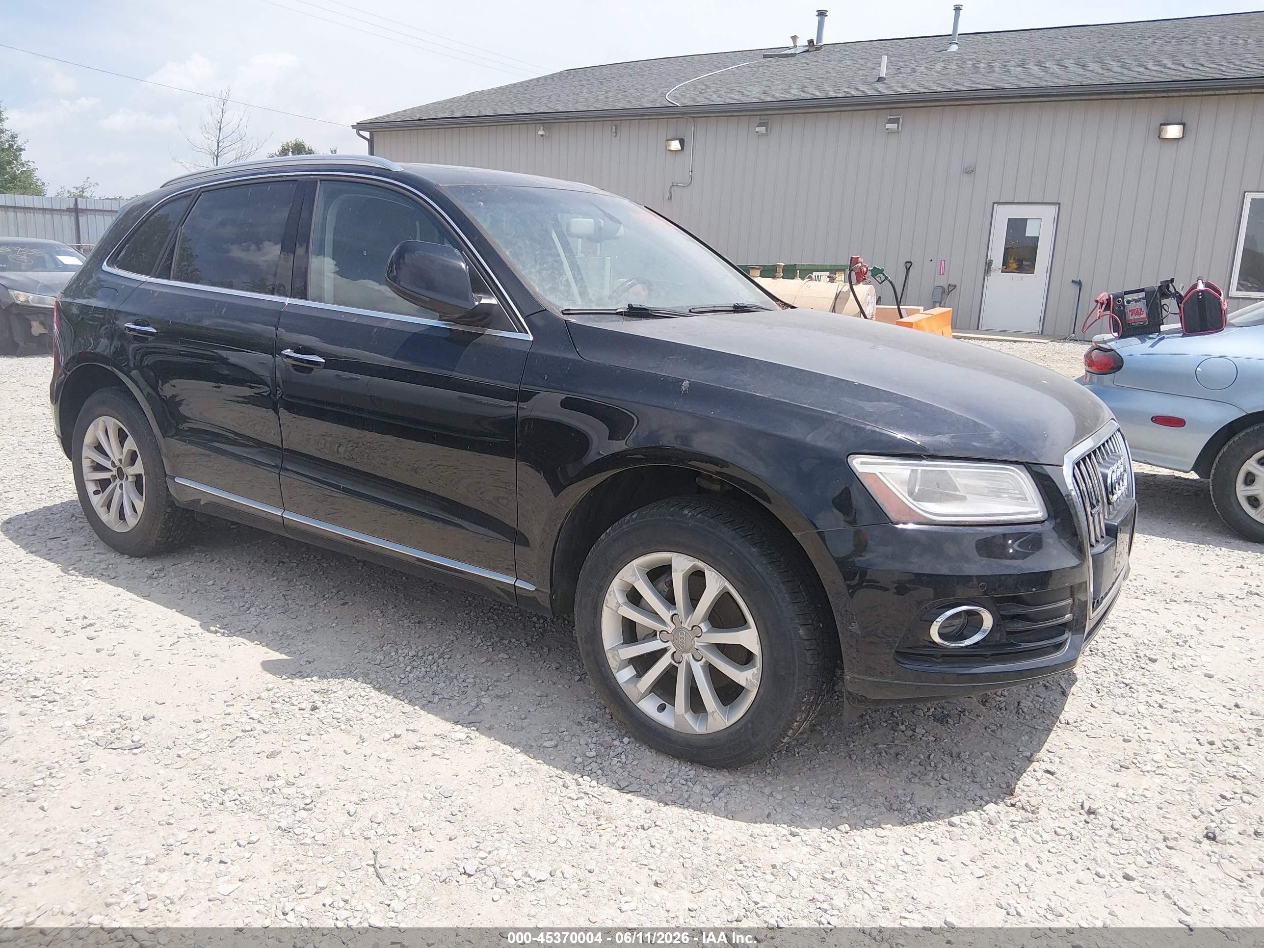 2015 Audi Q5 2.0t Premium Черный vin: WA1LFAFP5FA020764