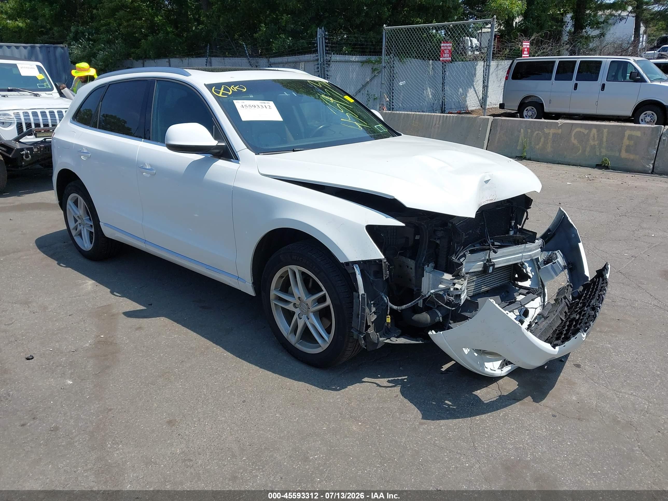 2015 Audi Q5 2.0t Premium White vin: WA1LFAFP5FA034390