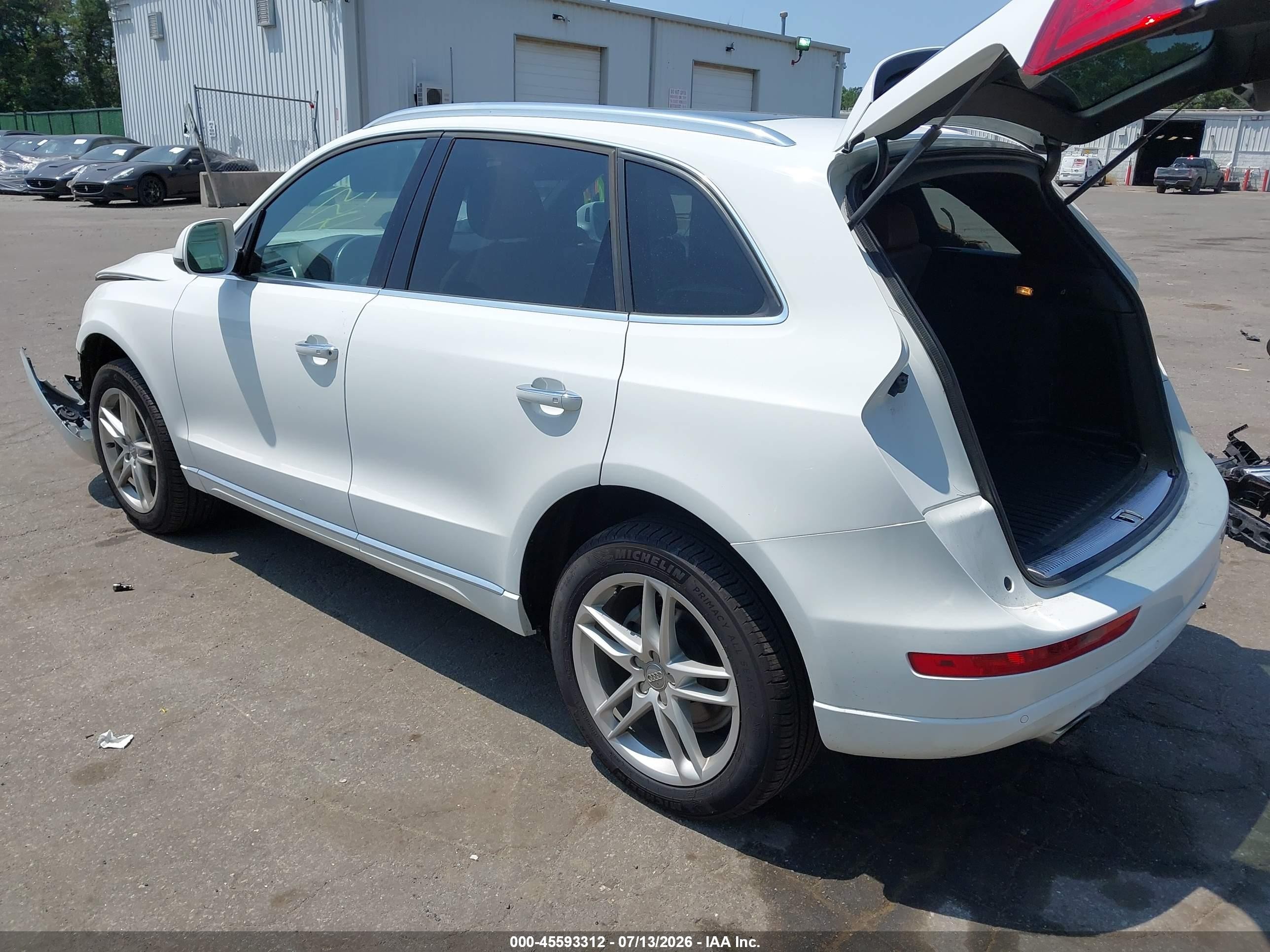 2015 Audi Q5 2.0t Premium White vin: WA1LFAFP5FA034390