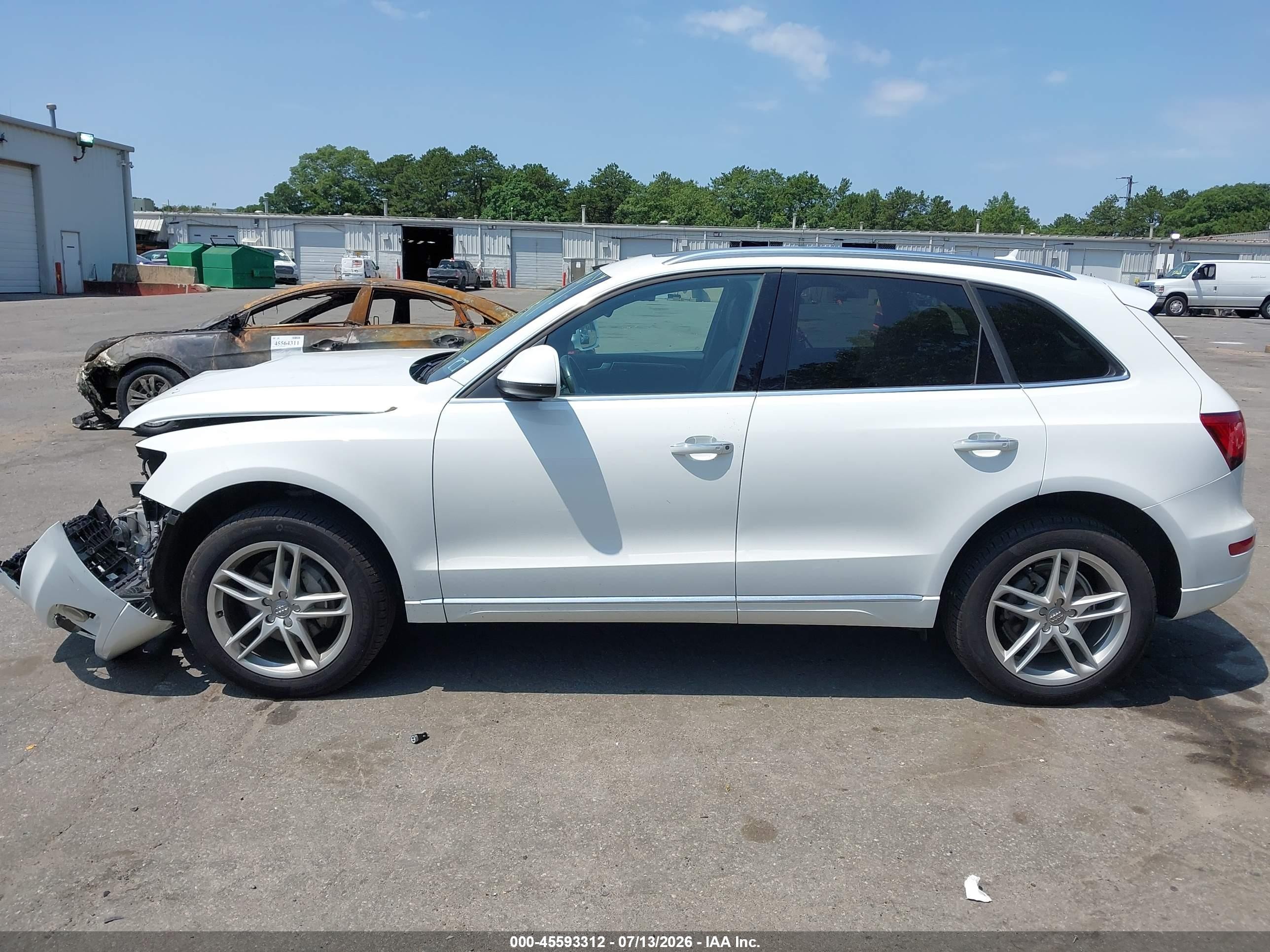 2015 Audi Q5 2.0t Premium White vin: WA1LFAFP5FA034390