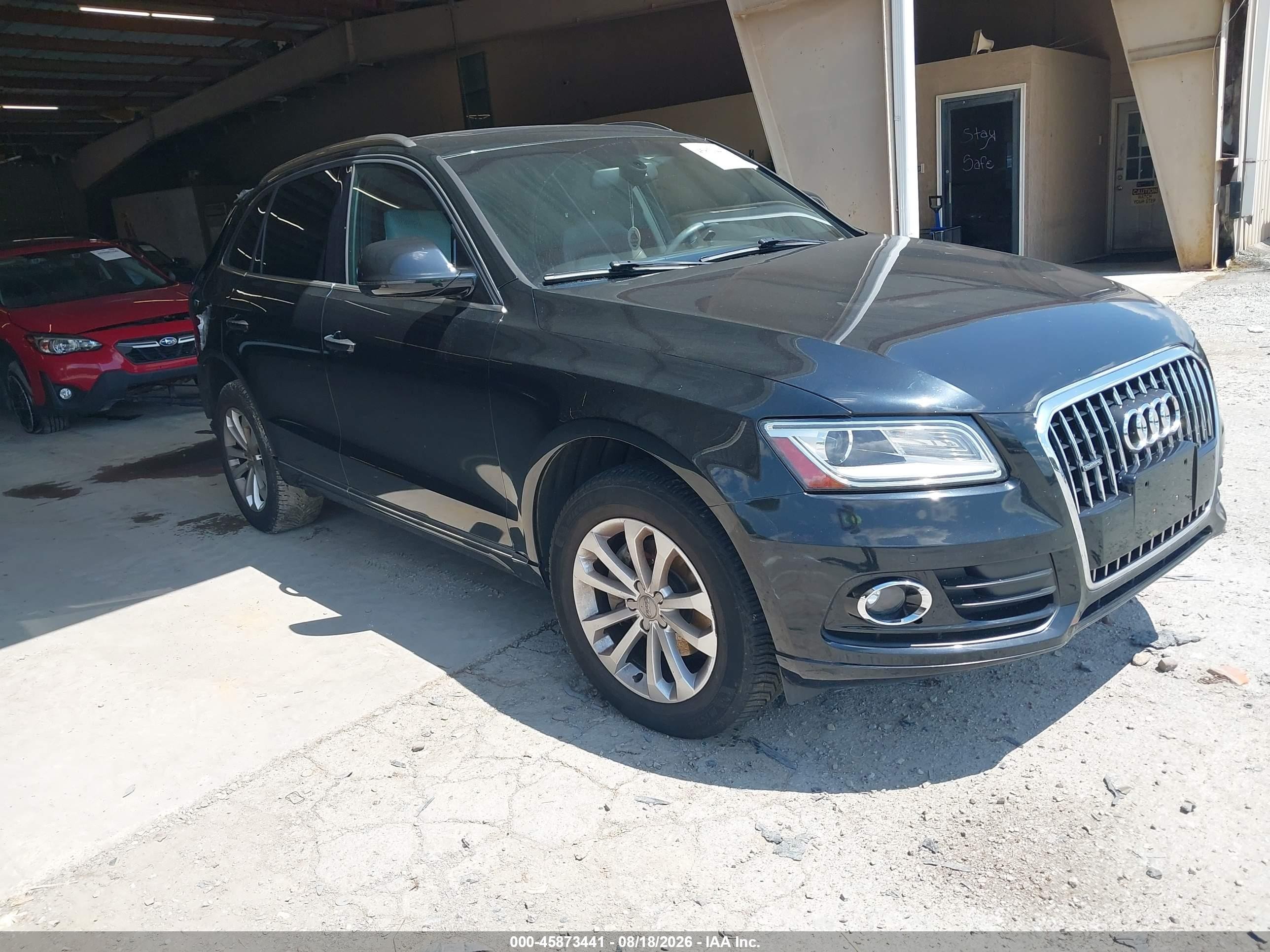 2015 Audi Q5 2.0t Premium Черный vin: WA1LFAFP5FA082438