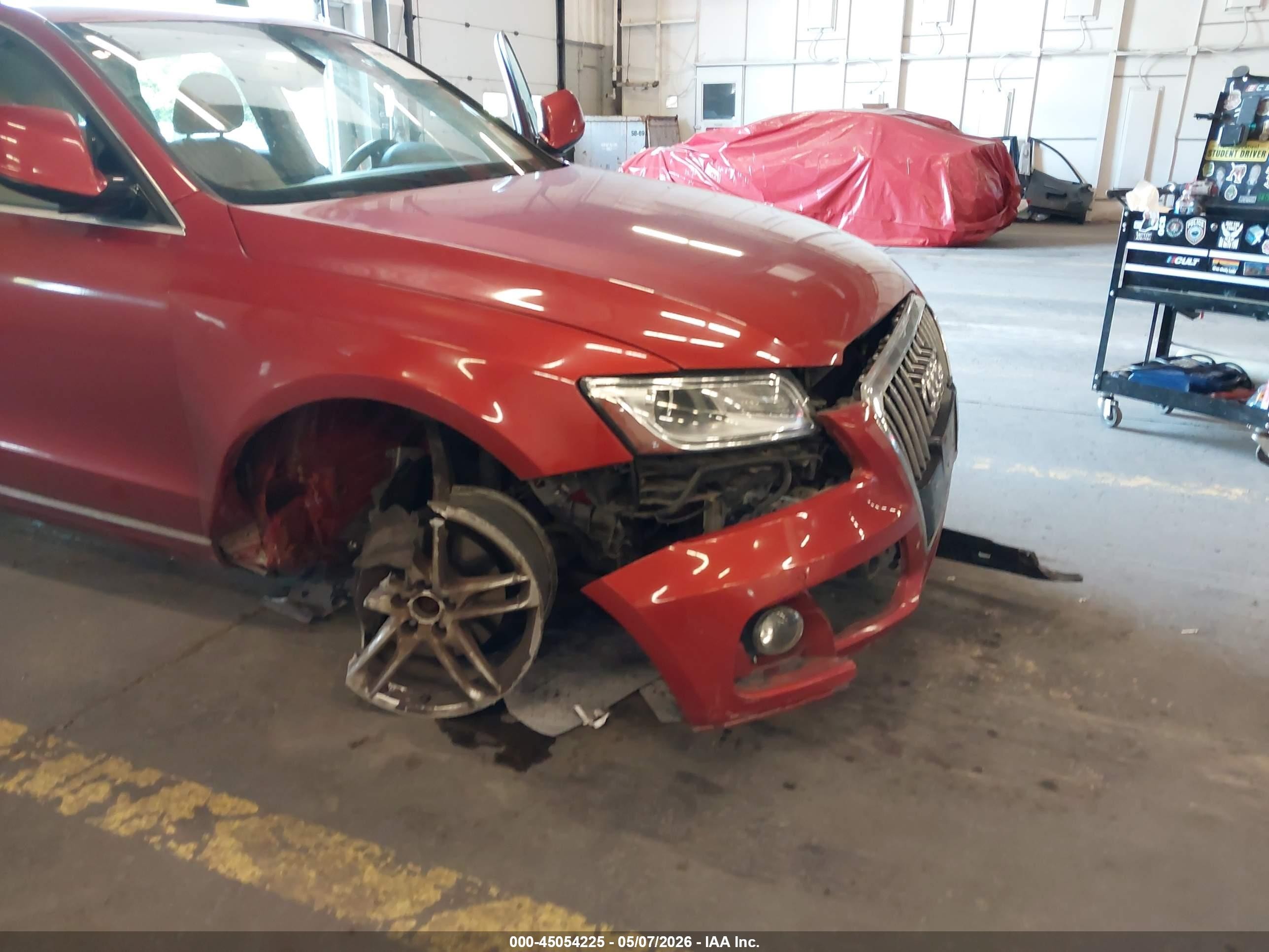 2015 Audi Q5 2.0t Premium Orange vin: WA1LFAFP5FA108665