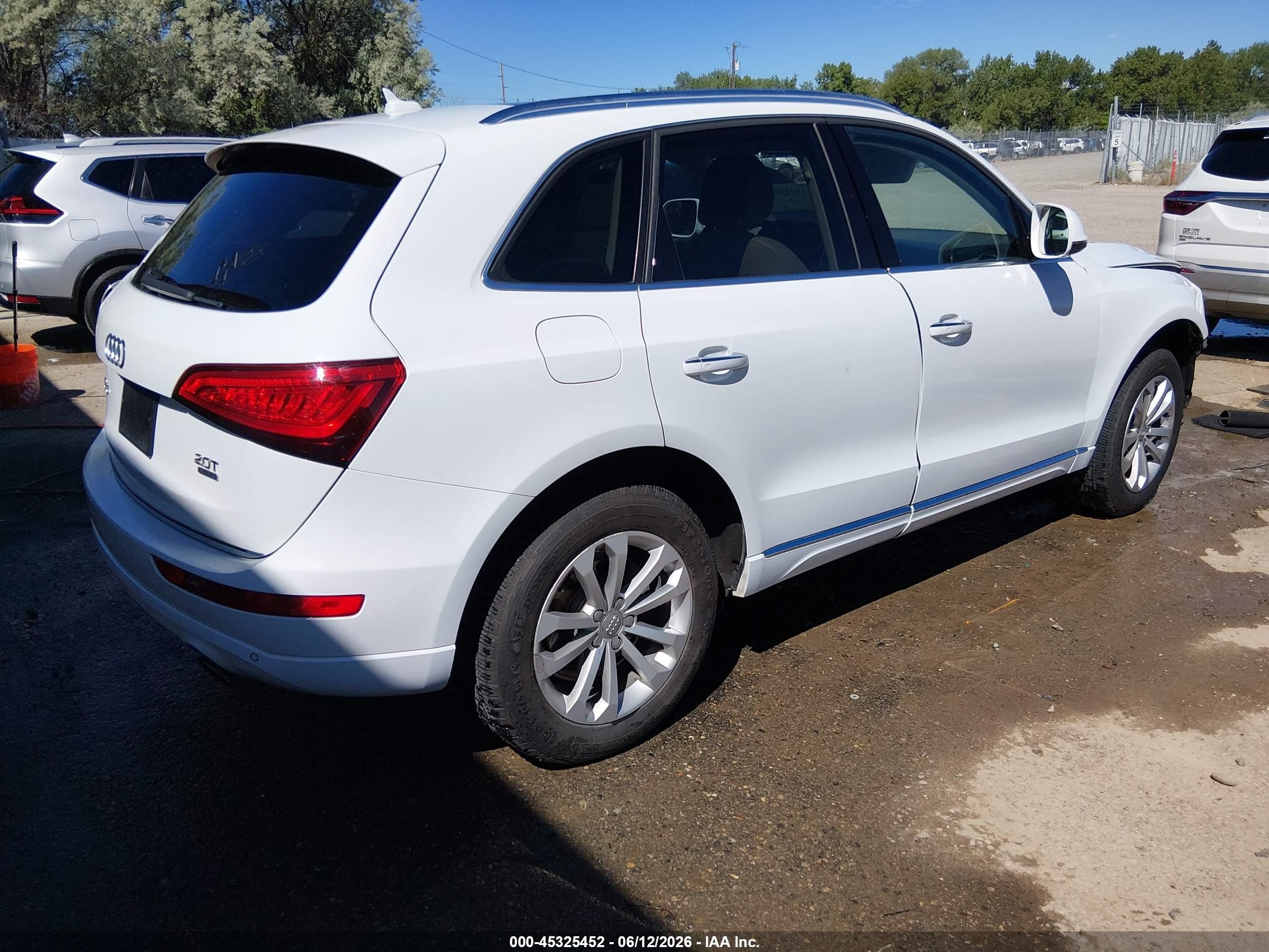 2015 Audi Q5 2.0t Premium White vin: WA1LFAFP5FA119990