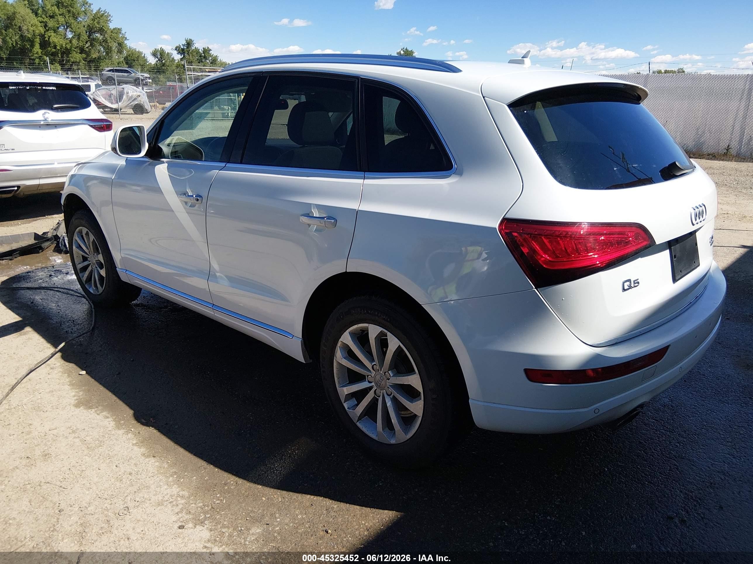 2015 Audi Q5 2.0t Premium White vin: WA1LFAFP5FA119990