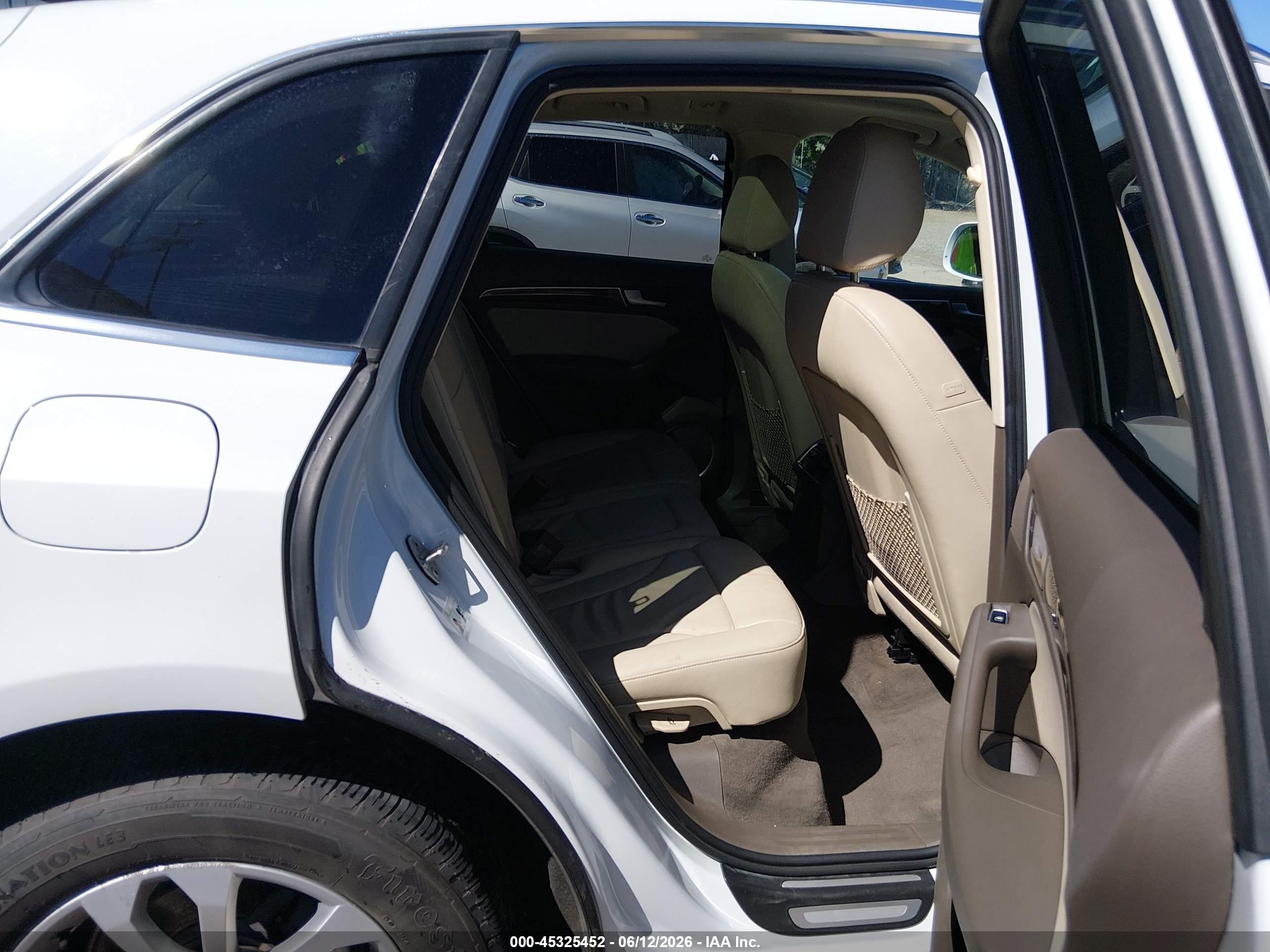 2015 Audi Q5 2.0t Premium White vin: WA1LFAFP5FA119990