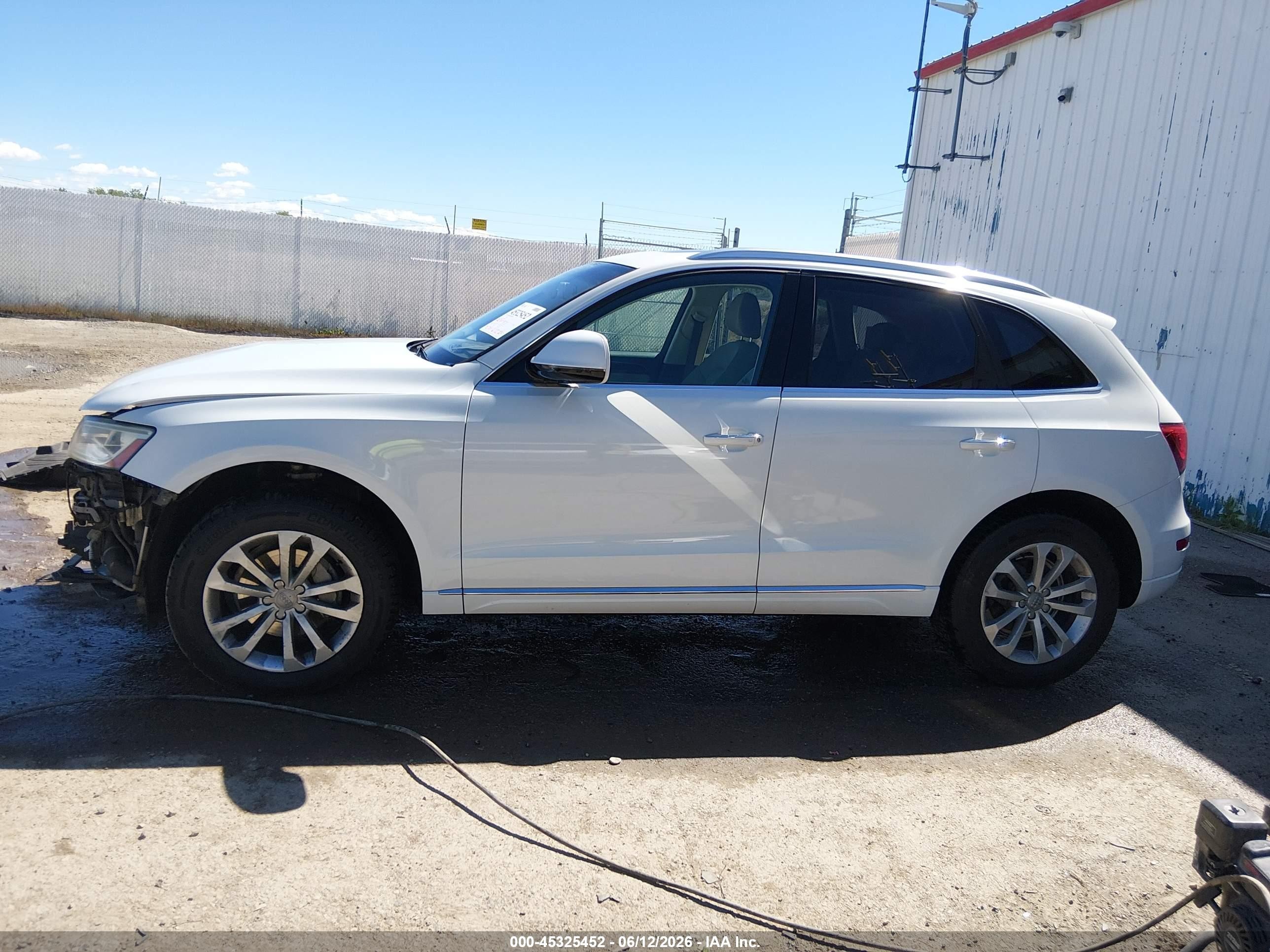 2015 Audi Q5 2.0t Premium White vin: WA1LFAFP5FA119990