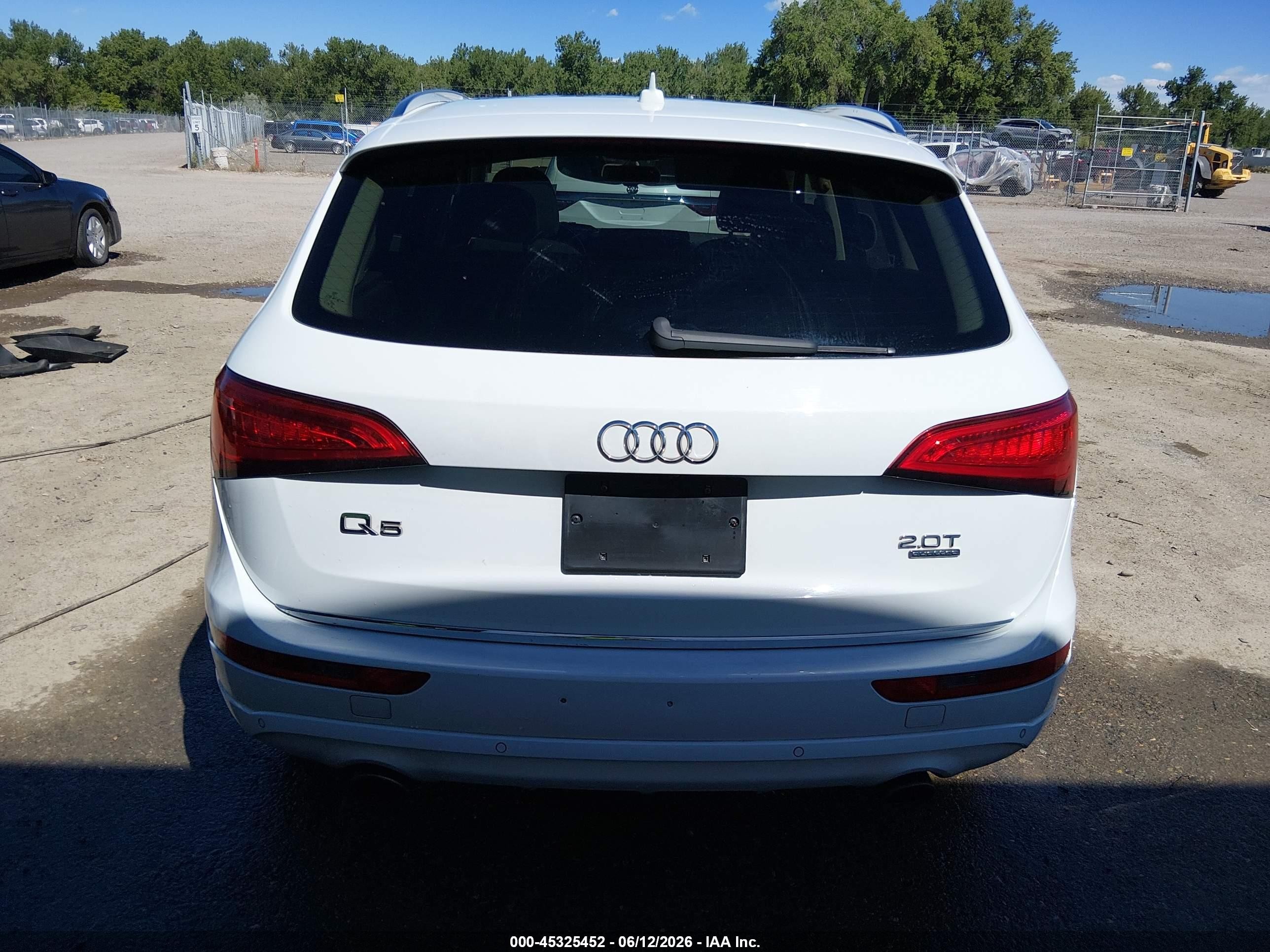 2015 Audi Q5 2.0t Premium White vin: WA1LFAFP5FA119990