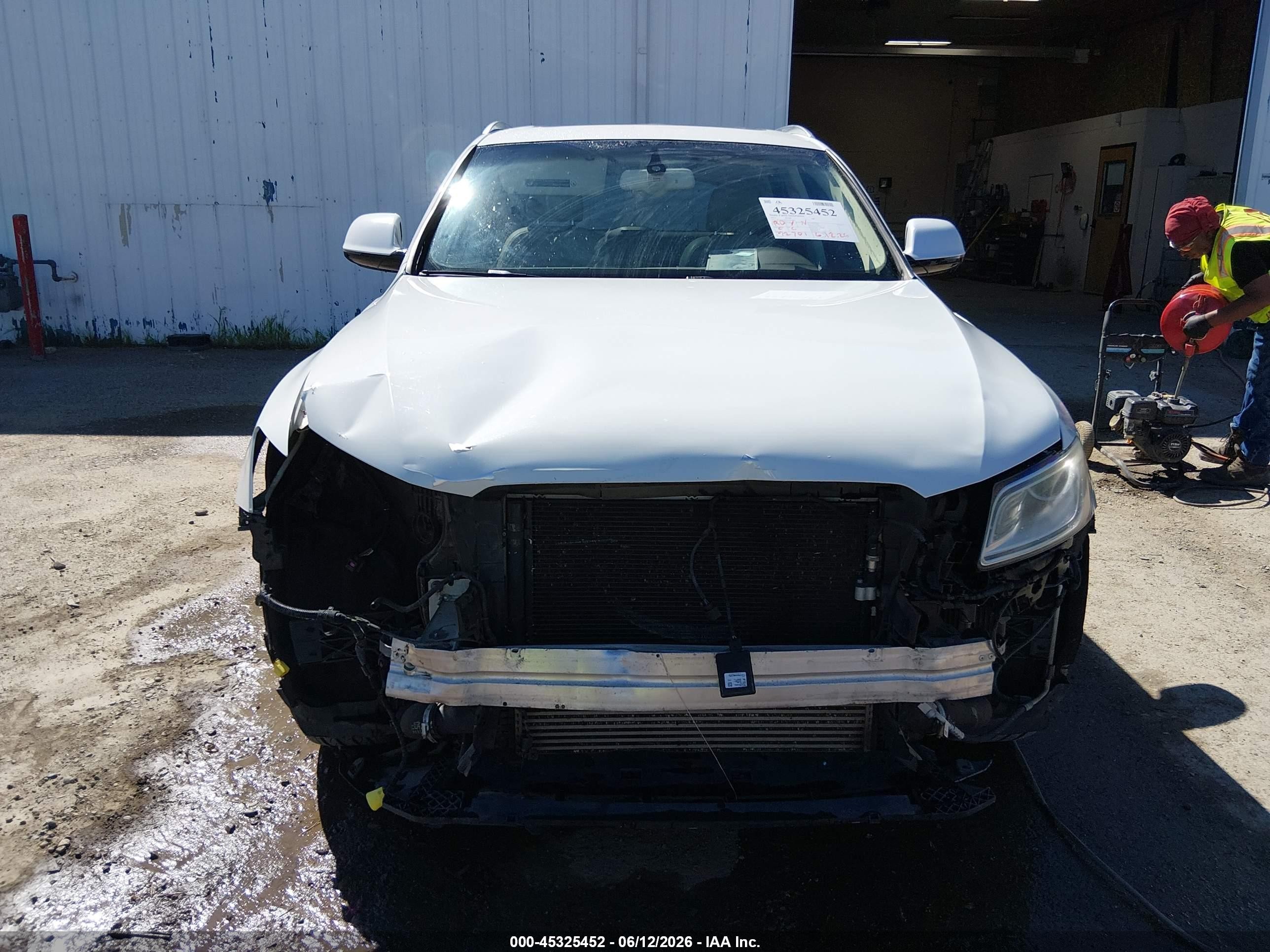 2015 Audi Q5 2.0t Premium White vin: WA1LFAFP5FA119990