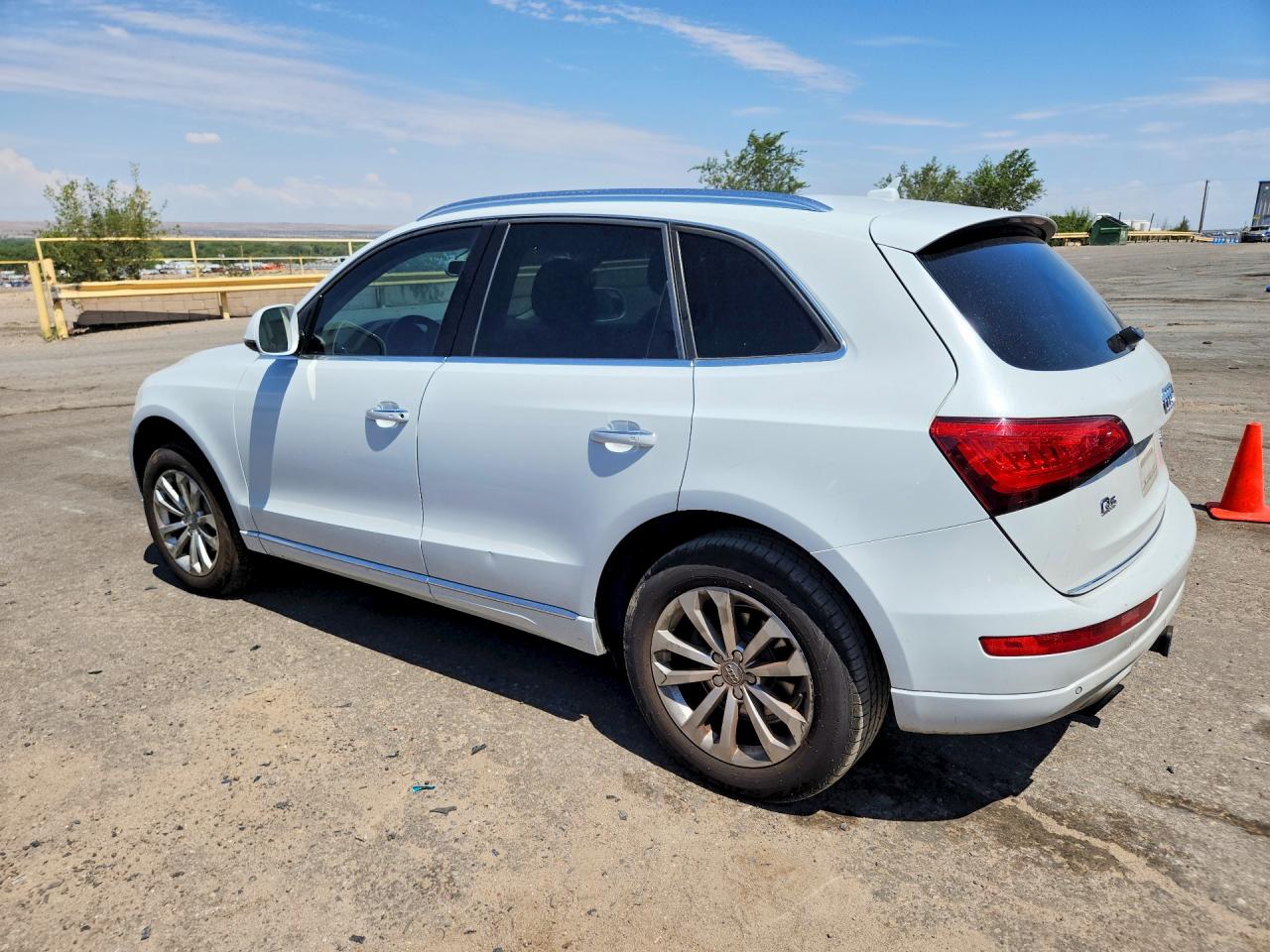 2015 Audi Q5 Premium Plus White vin: WA1LFAFP5FA121299