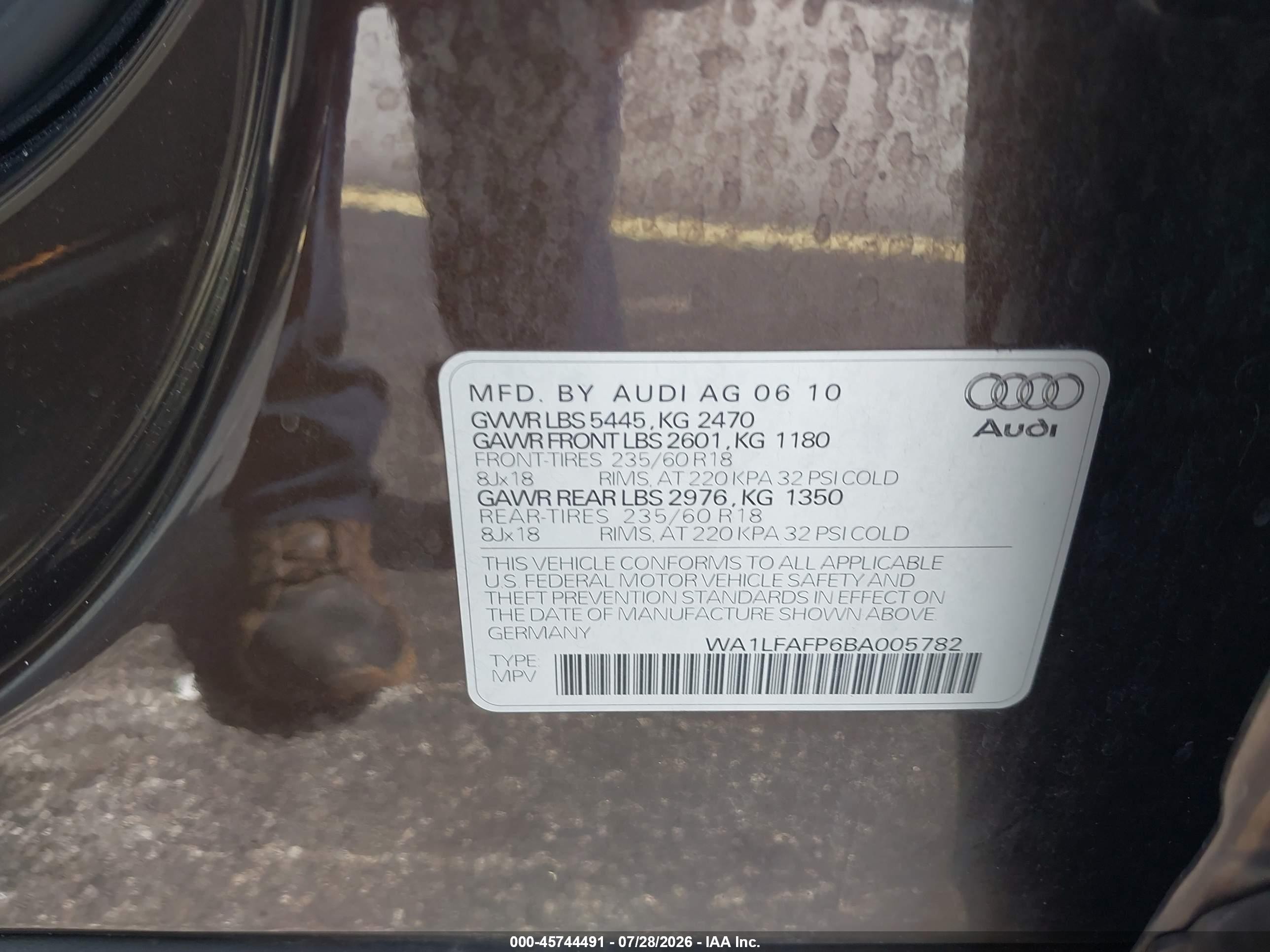 2011 Audi Q5 2.0t Premium Brown vin: WA1LFAFP6BA005782
