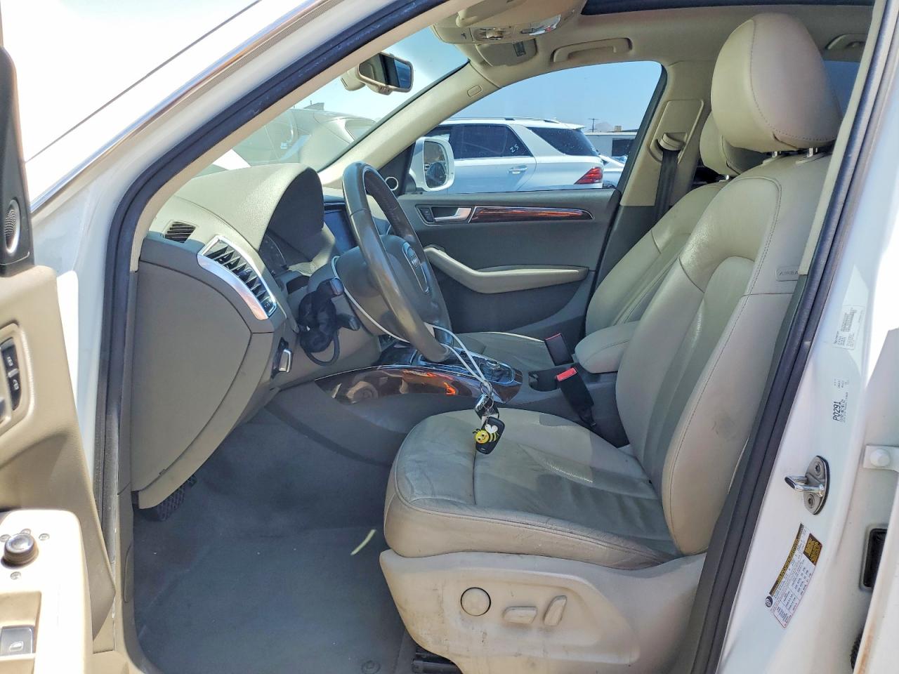 2011 Audi Q5 Premium Plus Белый vin: WA1LFAFP6BA103968
