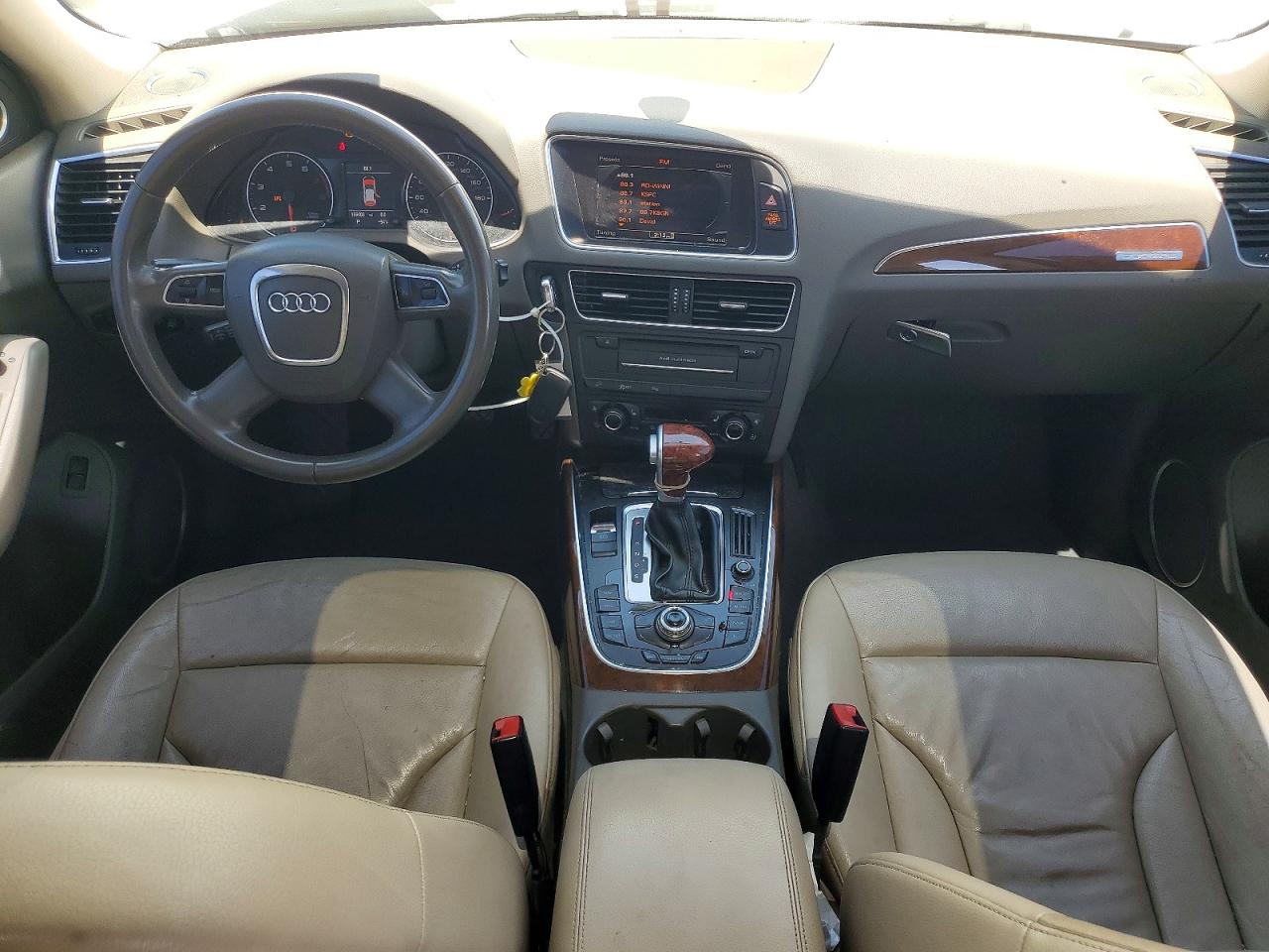 2011 Audi Q5 Premium Plus Белый vin: WA1LFAFP6BA103968