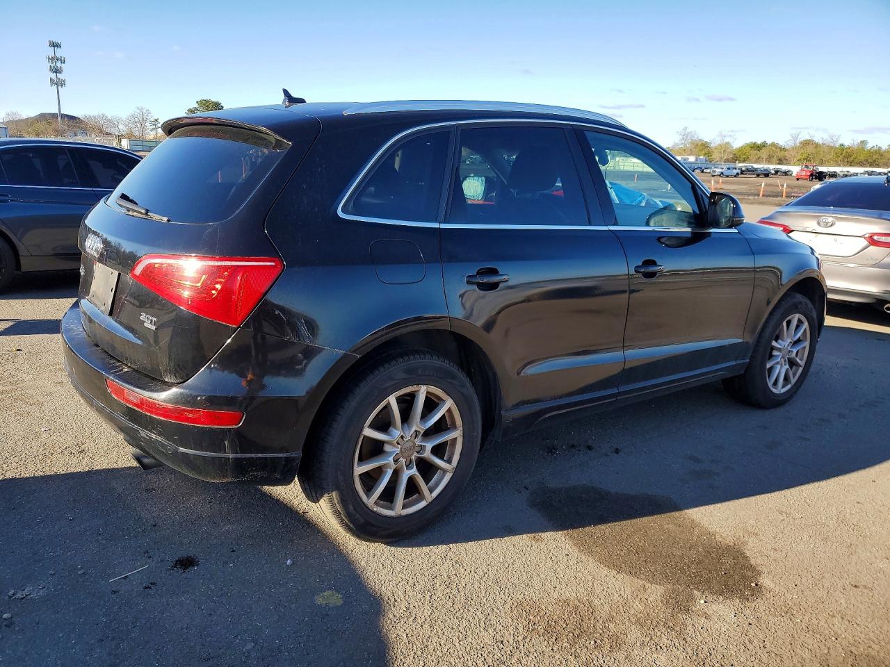 2012 Audi Q5 Black vin: WA1LFAFP6CA004228