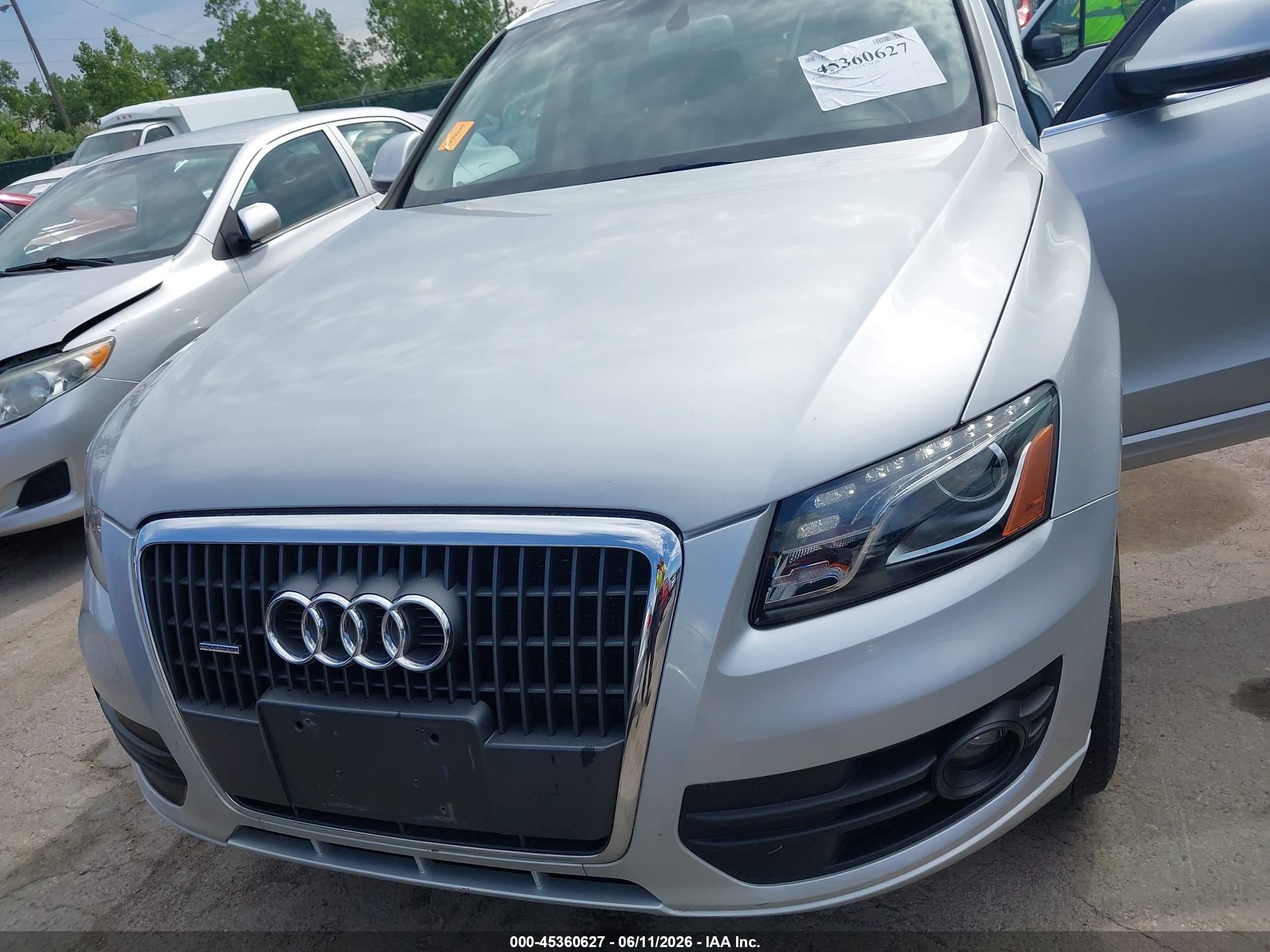 2012 Audi Q5 2.0t Premium Silver vin: WA1LFAFP6CA111277