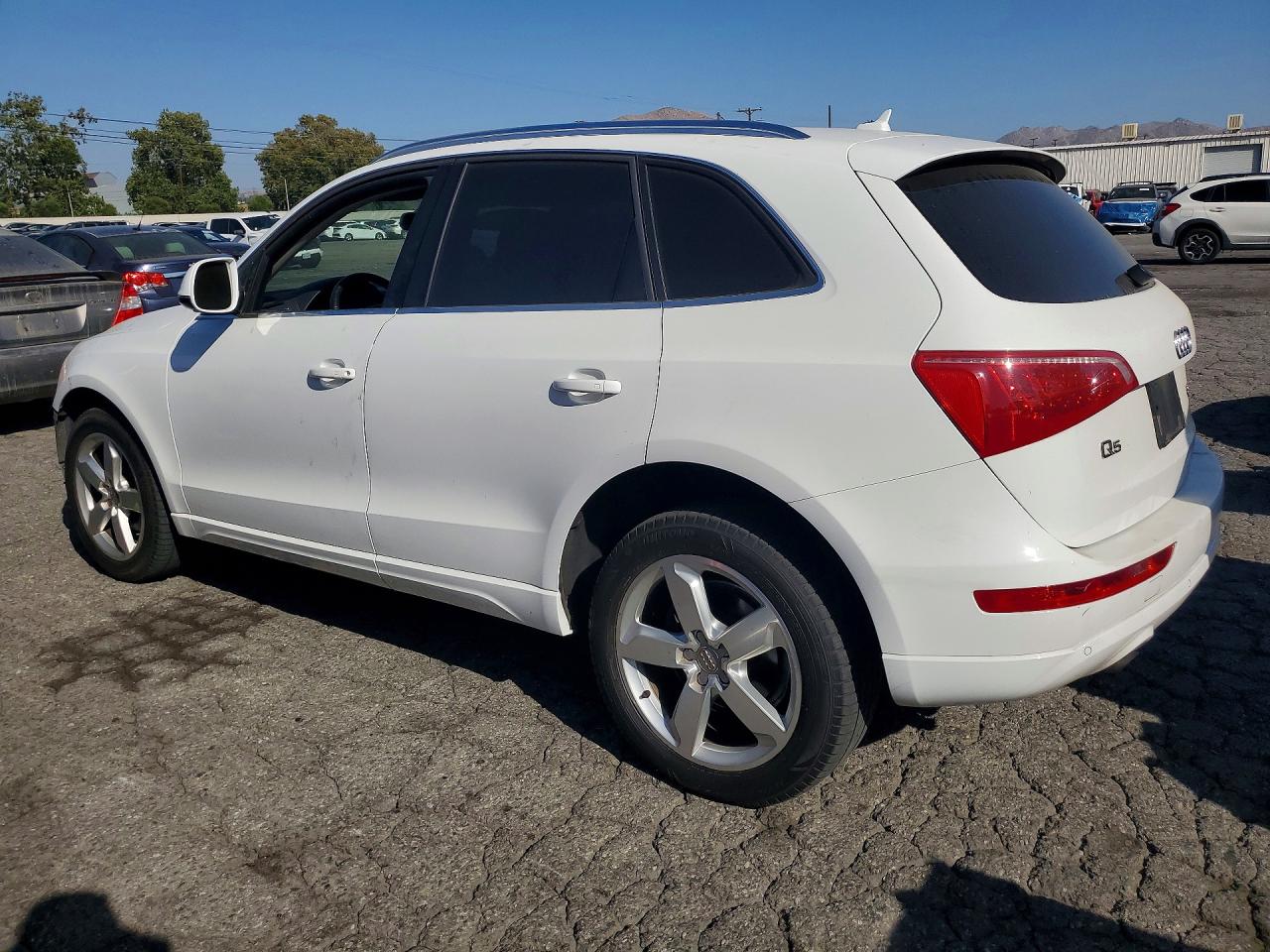 2012 Audi Q5 Premium Plus White vin: WA1LFAFP6CA124627