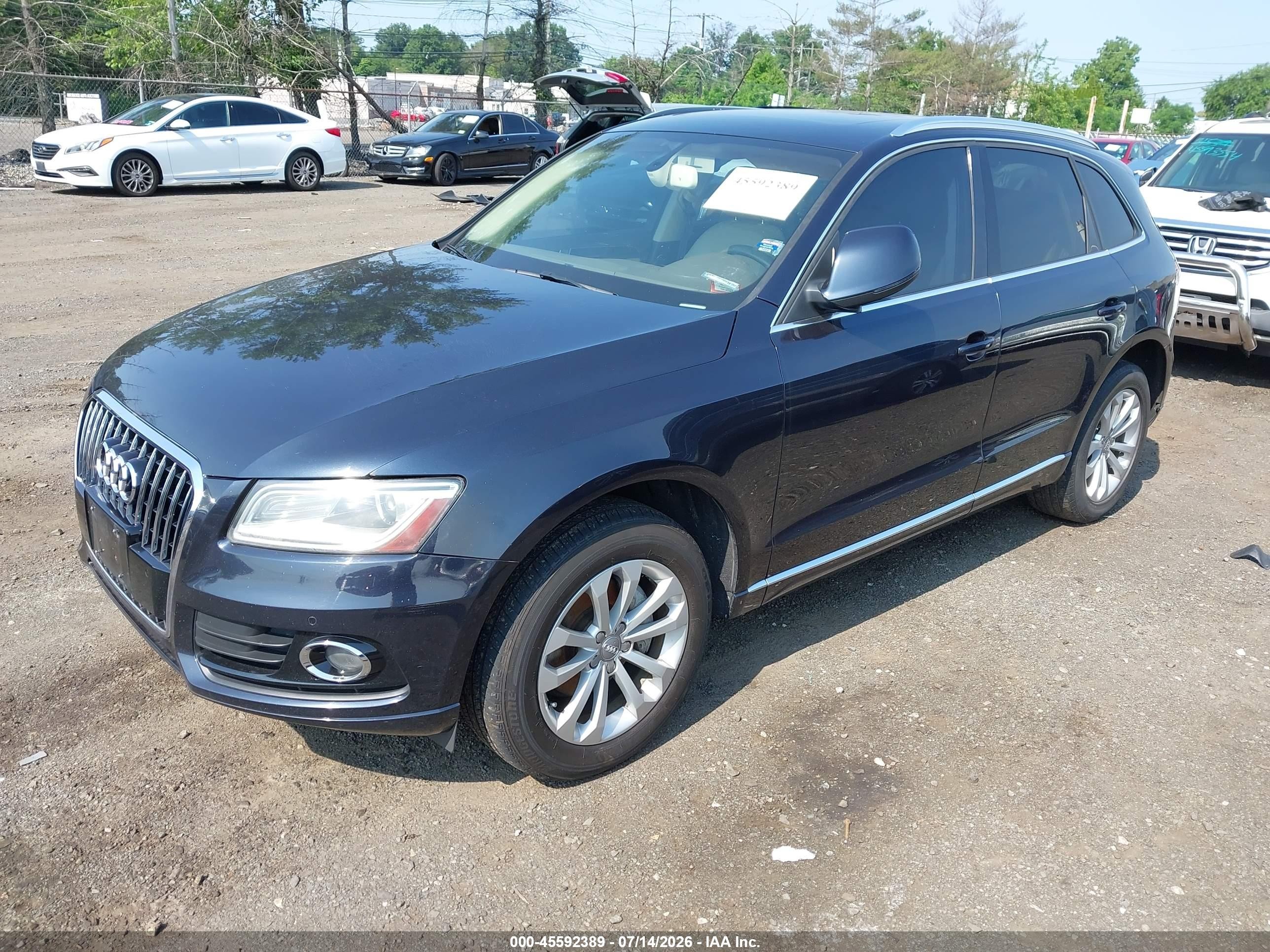 2013 Audi Q5 2.0t Premium Blue vin: WA1LFAFP6DA009494