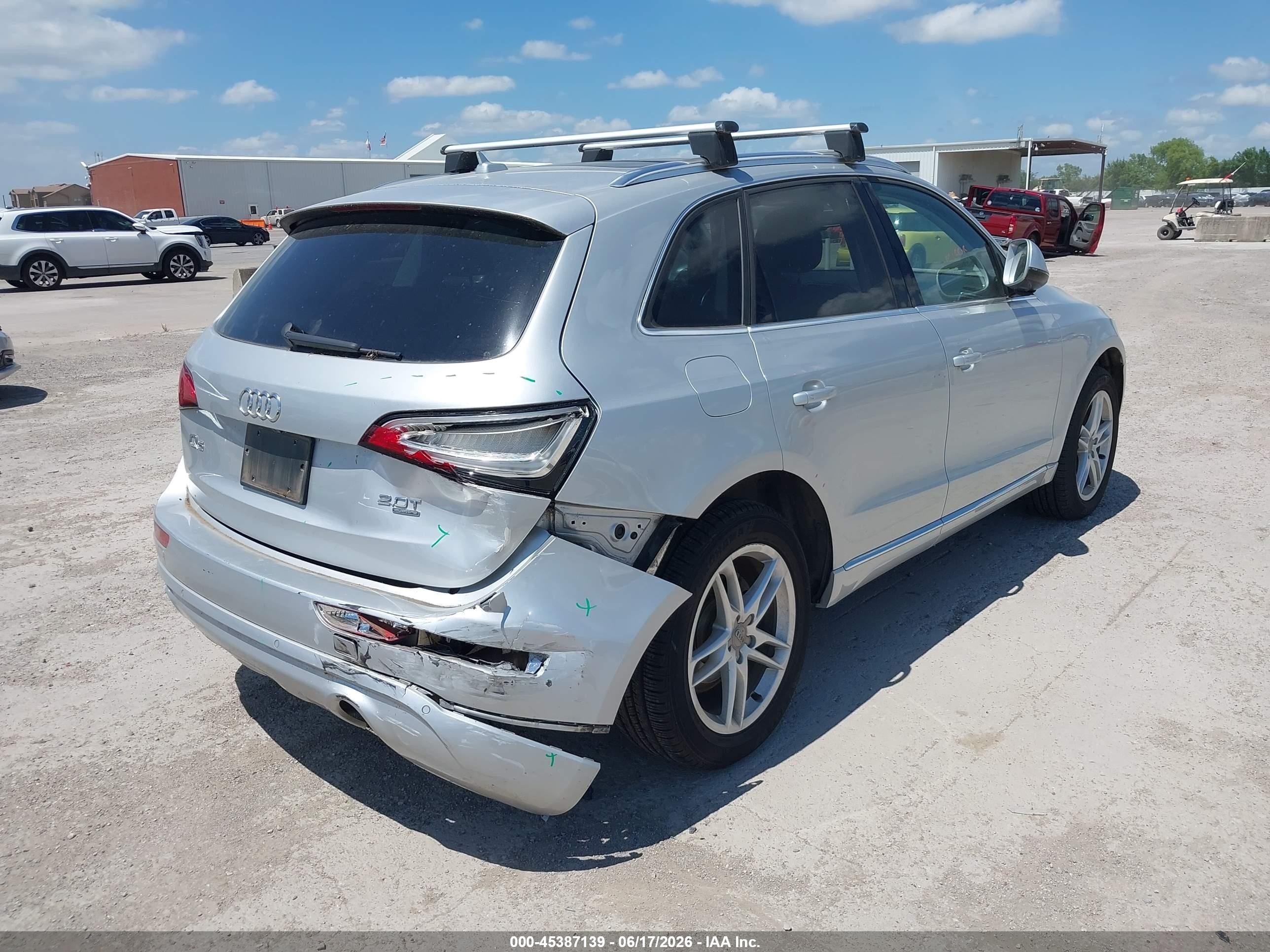 2014 Audi Q5 2.0t Premium Серебряный vin: WA1LFAFP6EA046420