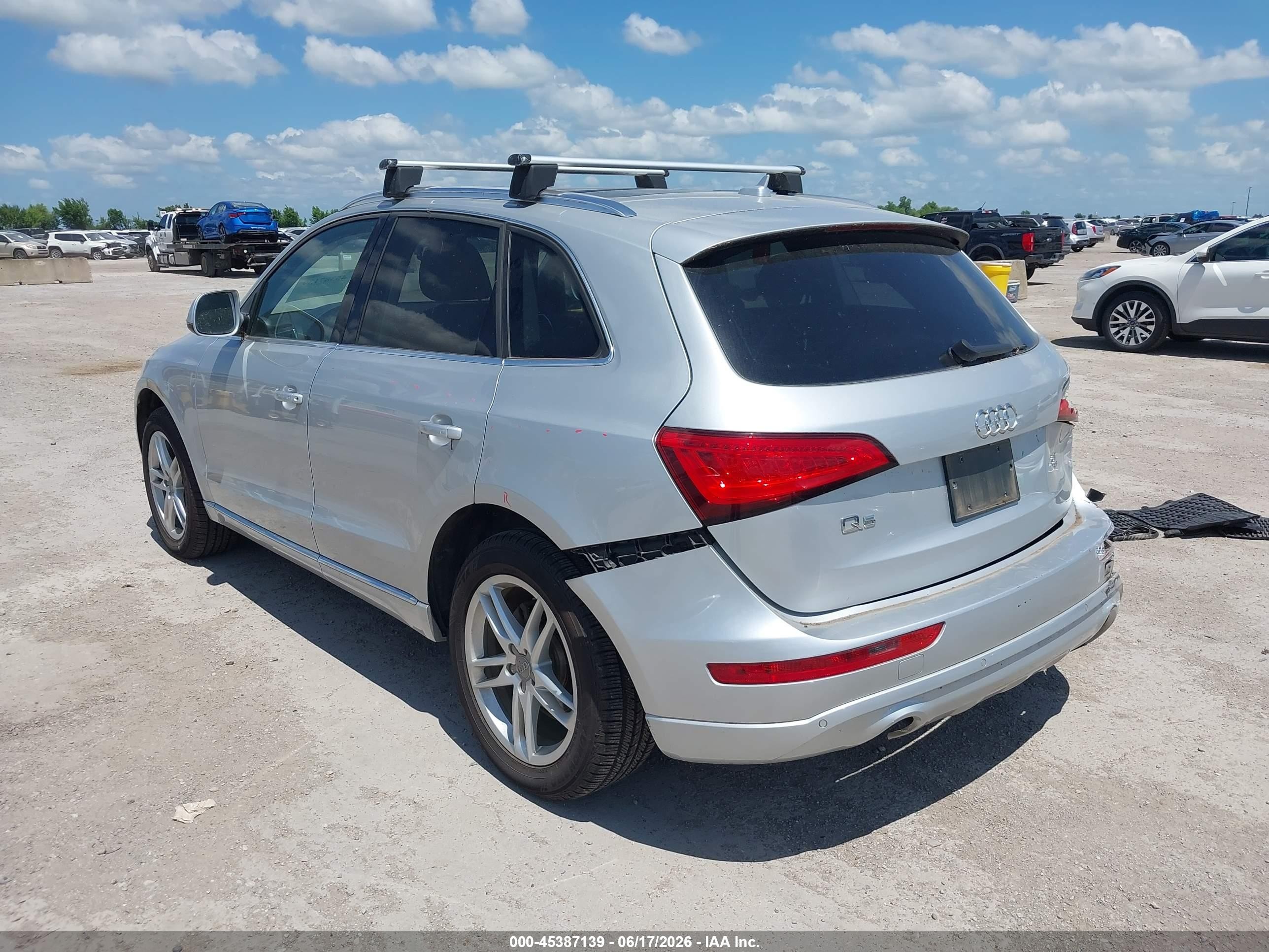 2014 Audi Q5 2.0t Premium Серебряный vin: WA1LFAFP6EA046420
