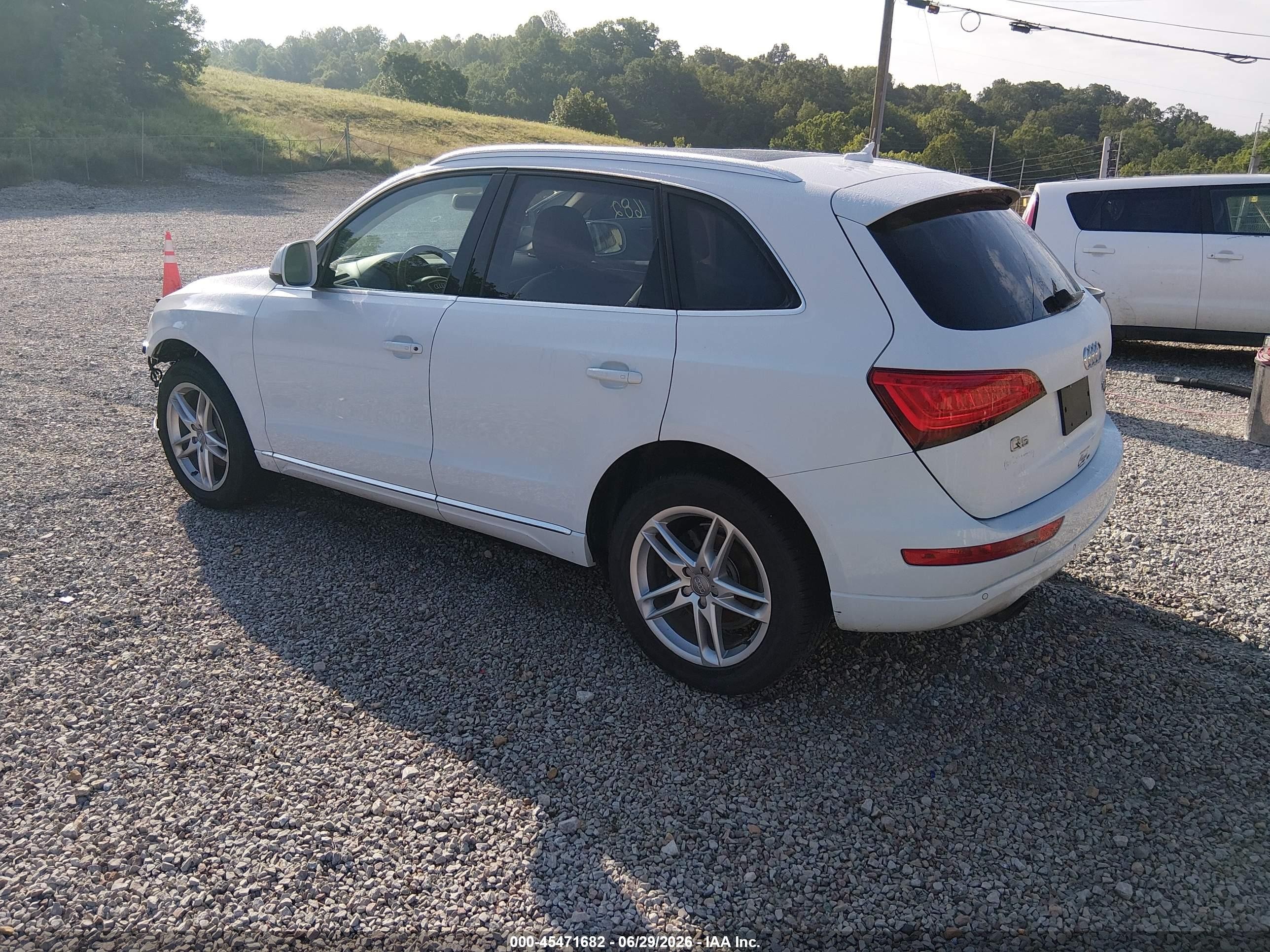 2014 Audi Q5 2.0t Premium White vin: WA1LFAFP6EA049334
