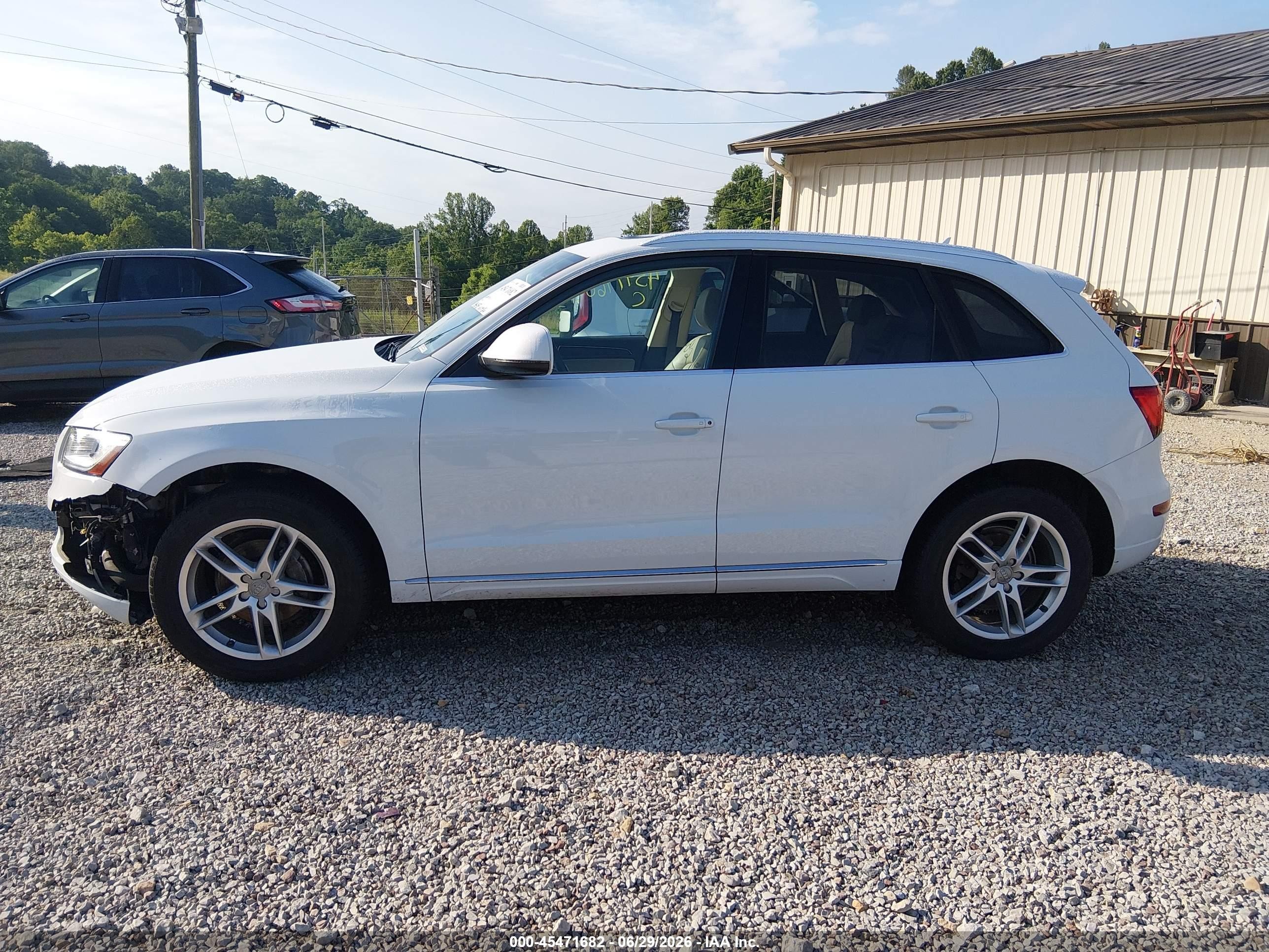 2014 Audi Q5 2.0t Premium White vin: WA1LFAFP6EA049334