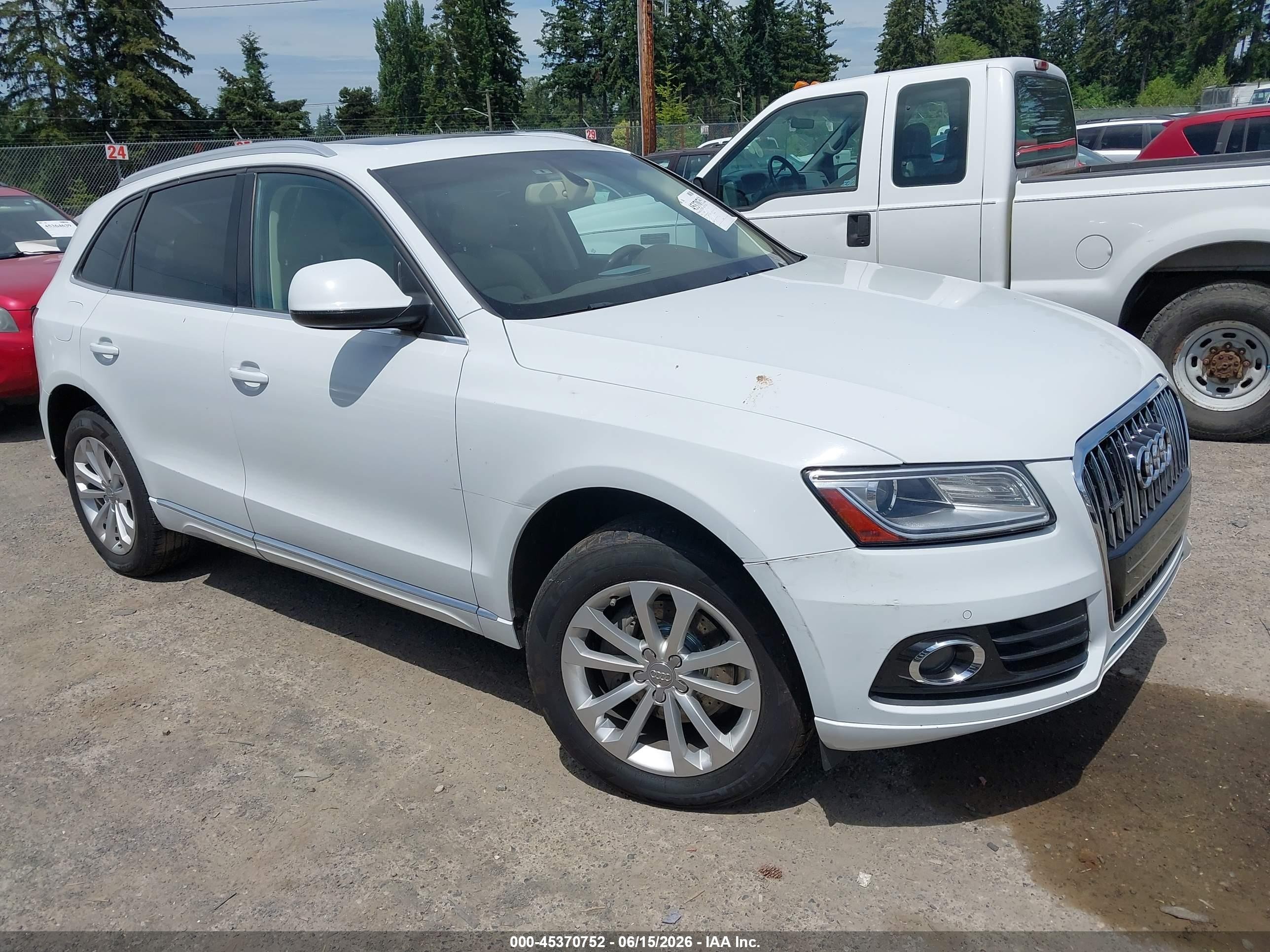2014 Audi Q5 2.0t Premium White vin: WA1LFAFP6EA063184
