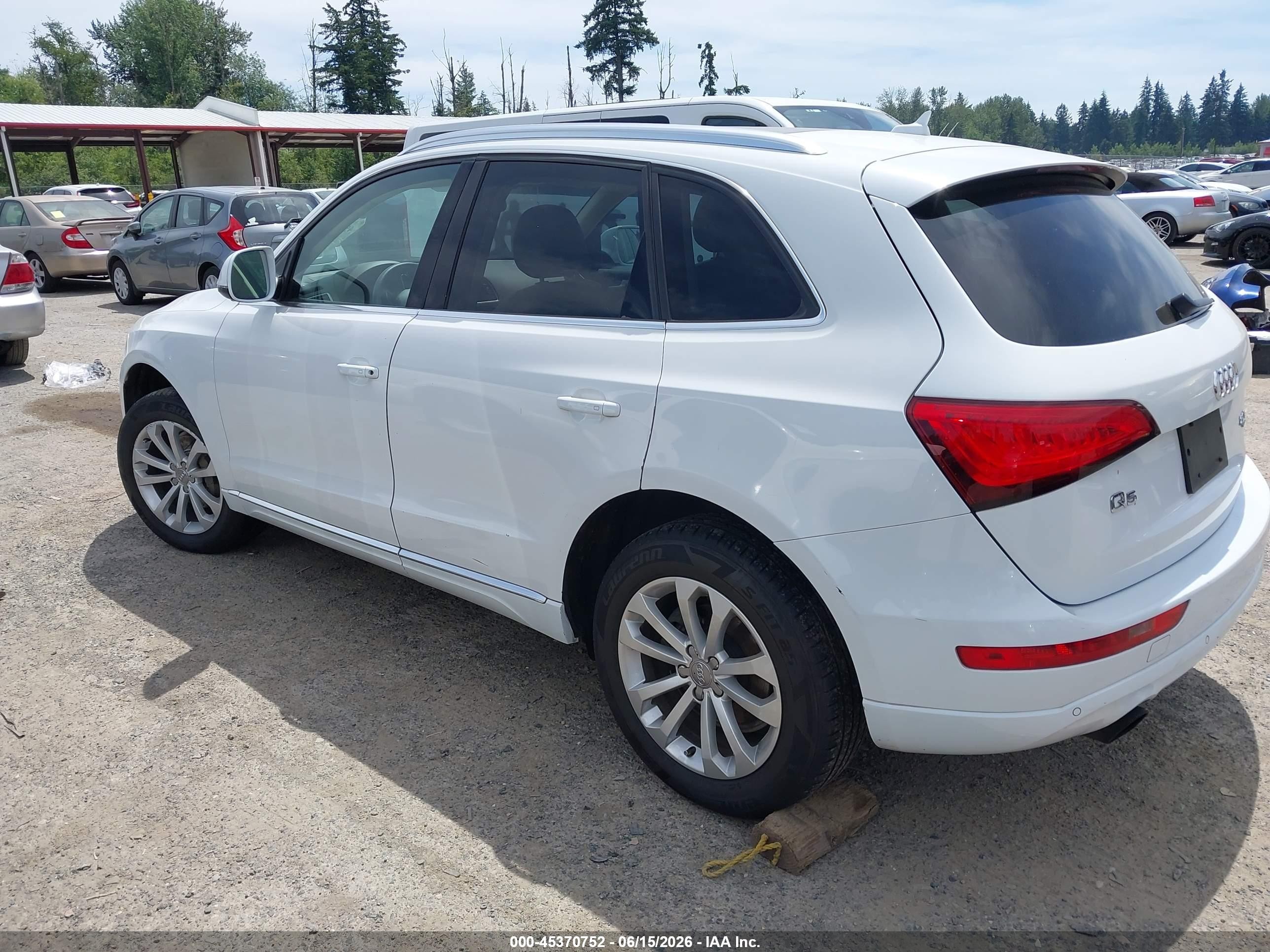 2014 Audi Q5 2.0t Premium White vin: WA1LFAFP6EA063184