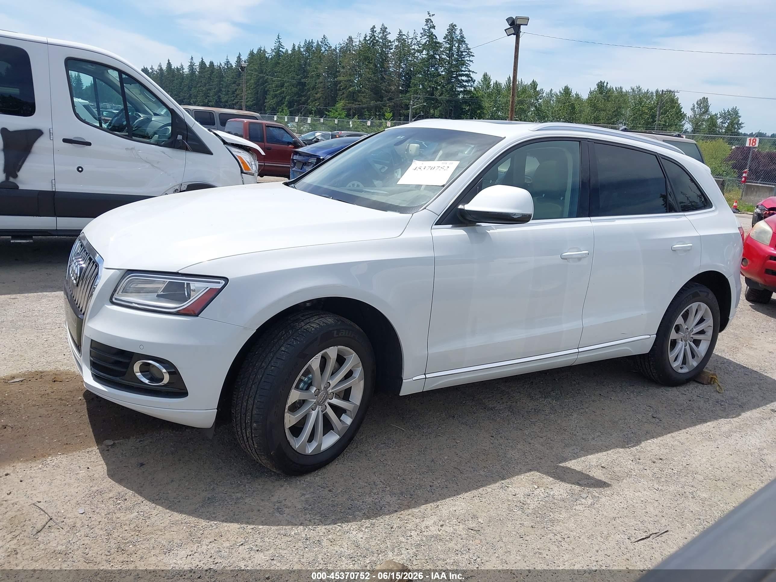 2014 Audi Q5 2.0t Premium White vin: WA1LFAFP6EA063184