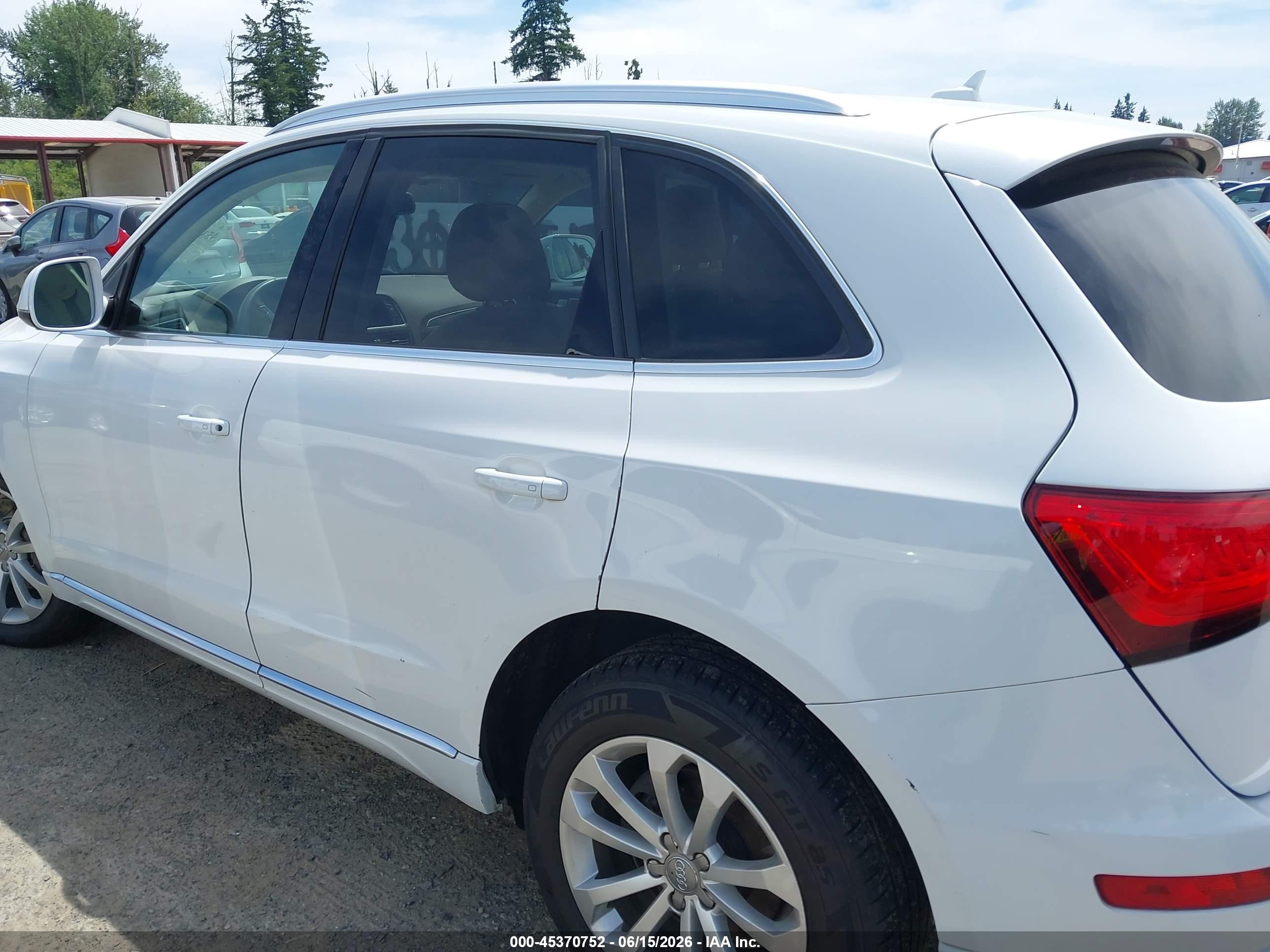 2014 Audi Q5 2.0t Premium White vin: WA1LFAFP6EA063184