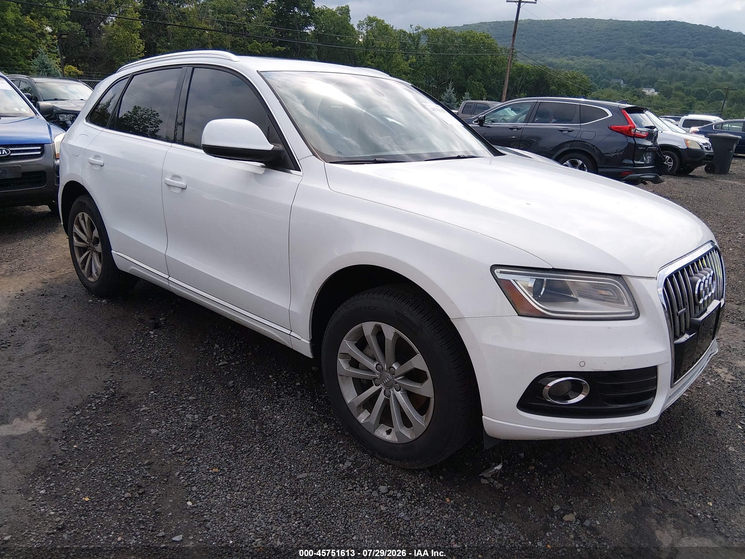 2014 Audi Q5 2.0t Premium White vin: WA1LFAFP6EA063203