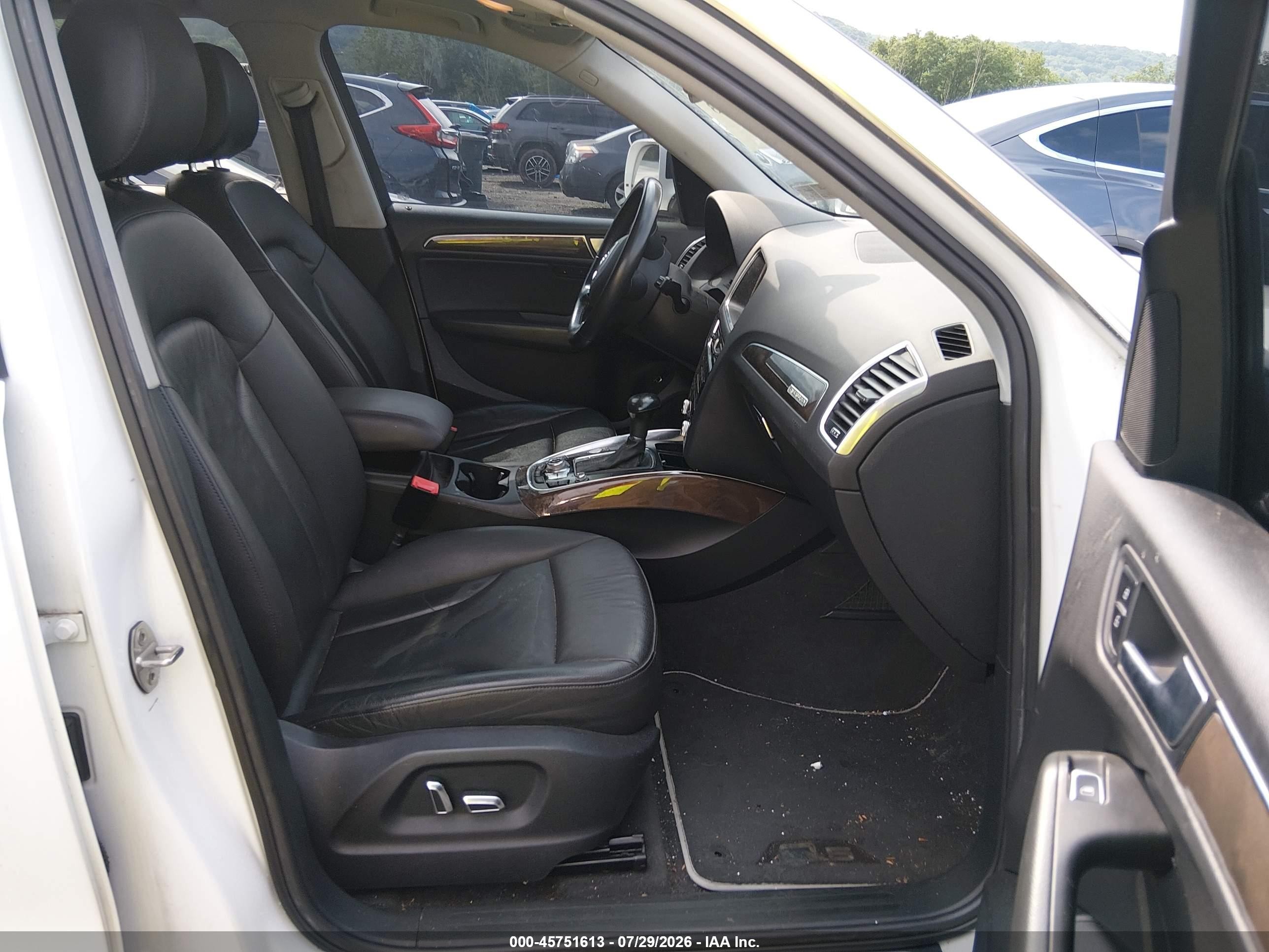 2014 Audi Q5 2.0t Premium White vin: WA1LFAFP6EA063203