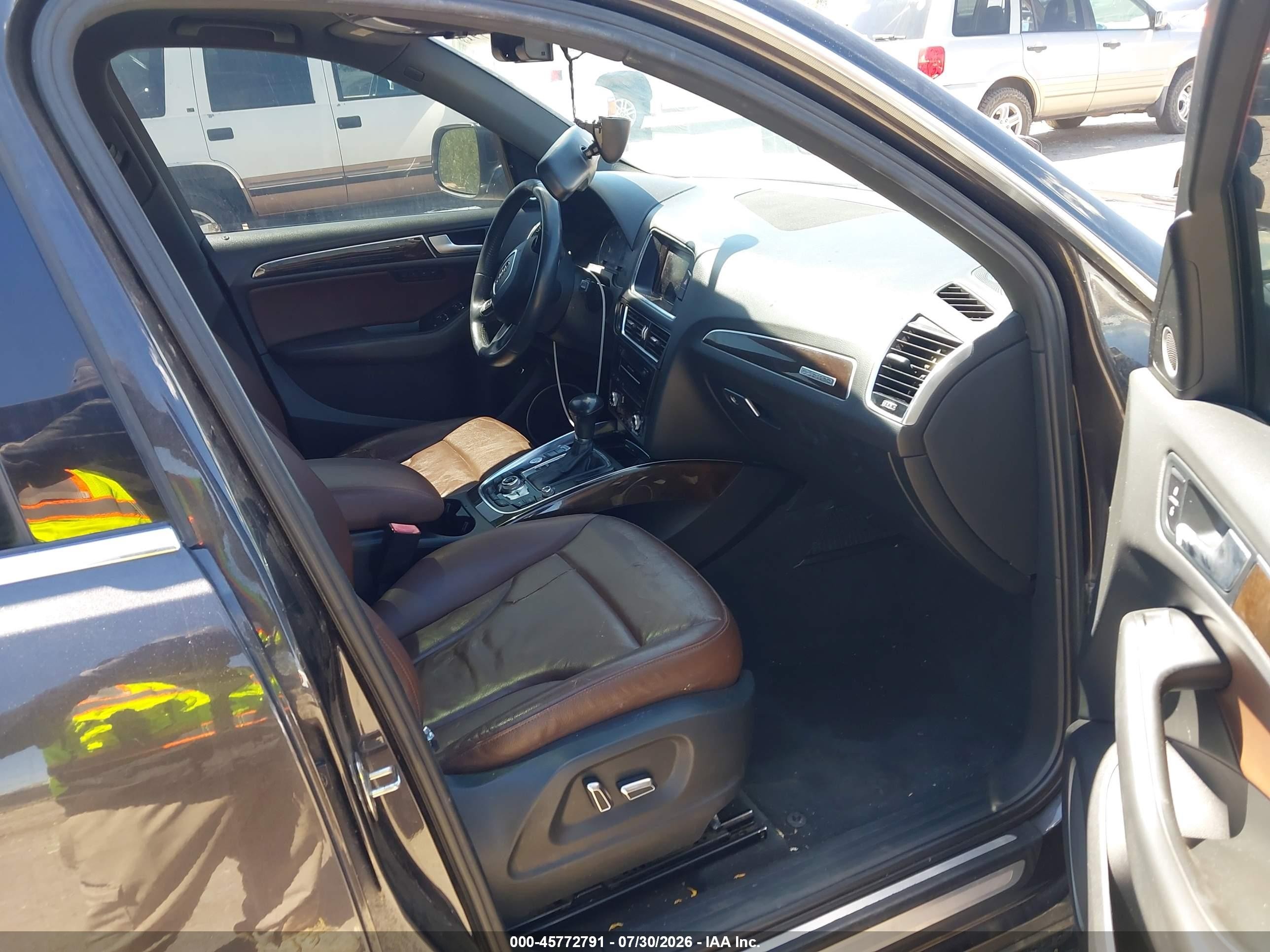 2014 Audi Q5 2.0t Premium Black vin: WA1LFAFP6EA118846
