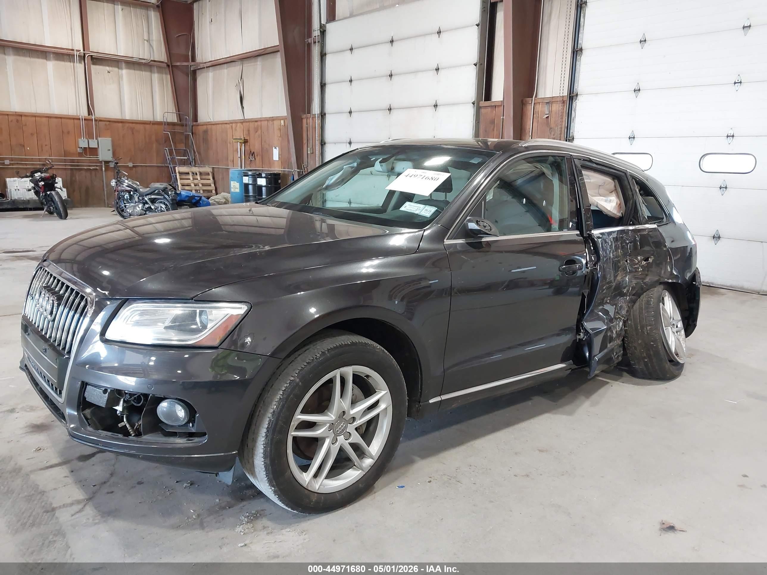 2014 Audi Q5 2.0t Premium Gray vin: WA1LFAFP6EA119866