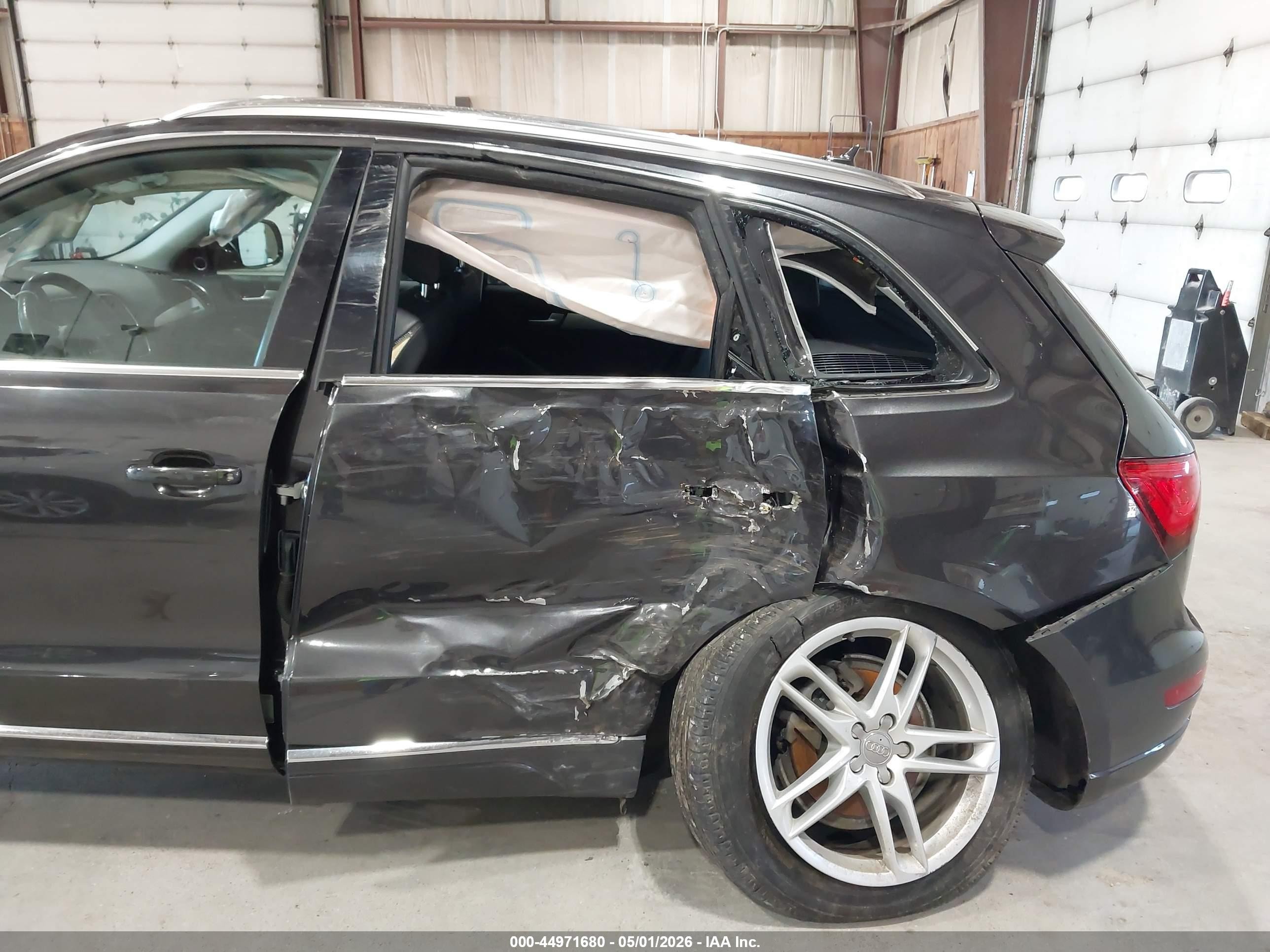 2014 Audi Q5 2.0t Premium Gray vin: WA1LFAFP6EA119866