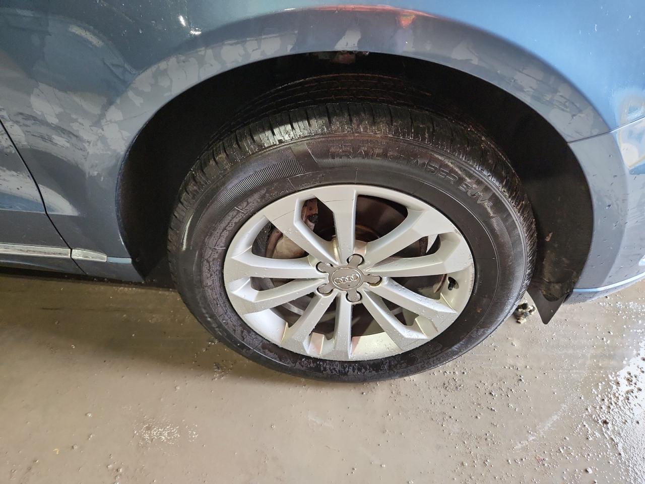 2015 Audi Q5 Premium Plus Blue vin: WA1LFAFP6FA011524 Damage: Right Front Wheel, Curb Rash, 2 To 3 Inches