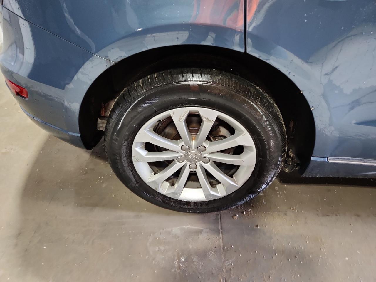 2015 Audi Q5 Premium Plus Blue vin: WA1LFAFP6FA011524 Damage: Right Rear Wheel, Curb Rash, 2 To 3 Inches