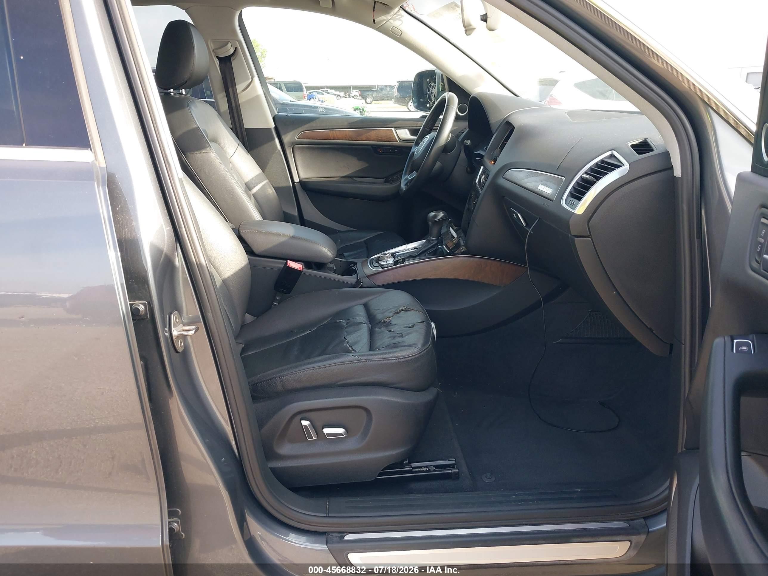 2015 Audi Q5 2.0t Premium Gray vin: WA1LFAFP6FA048931