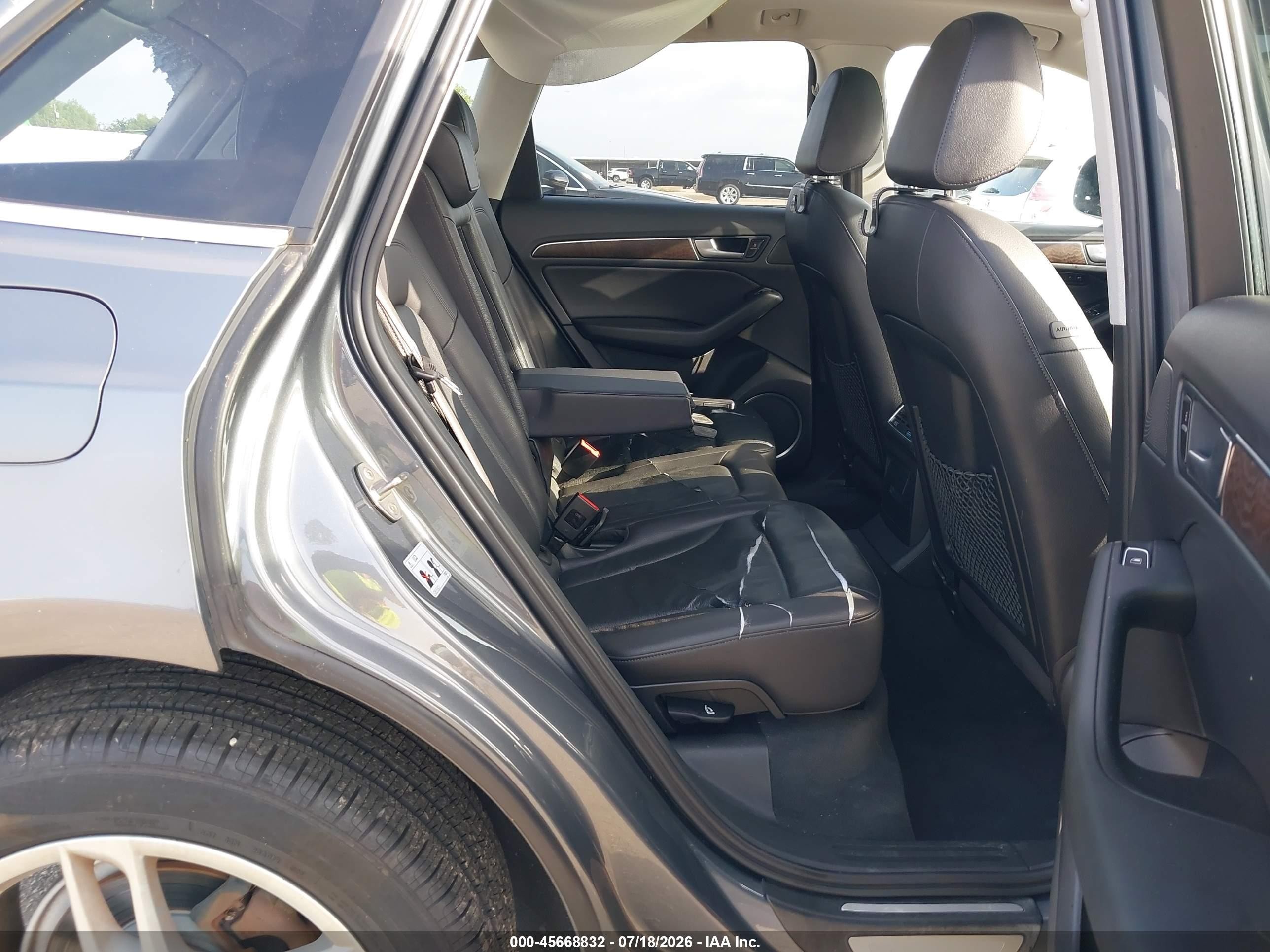 2015 Audi Q5 2.0t Premium Gray vin: WA1LFAFP6FA048931