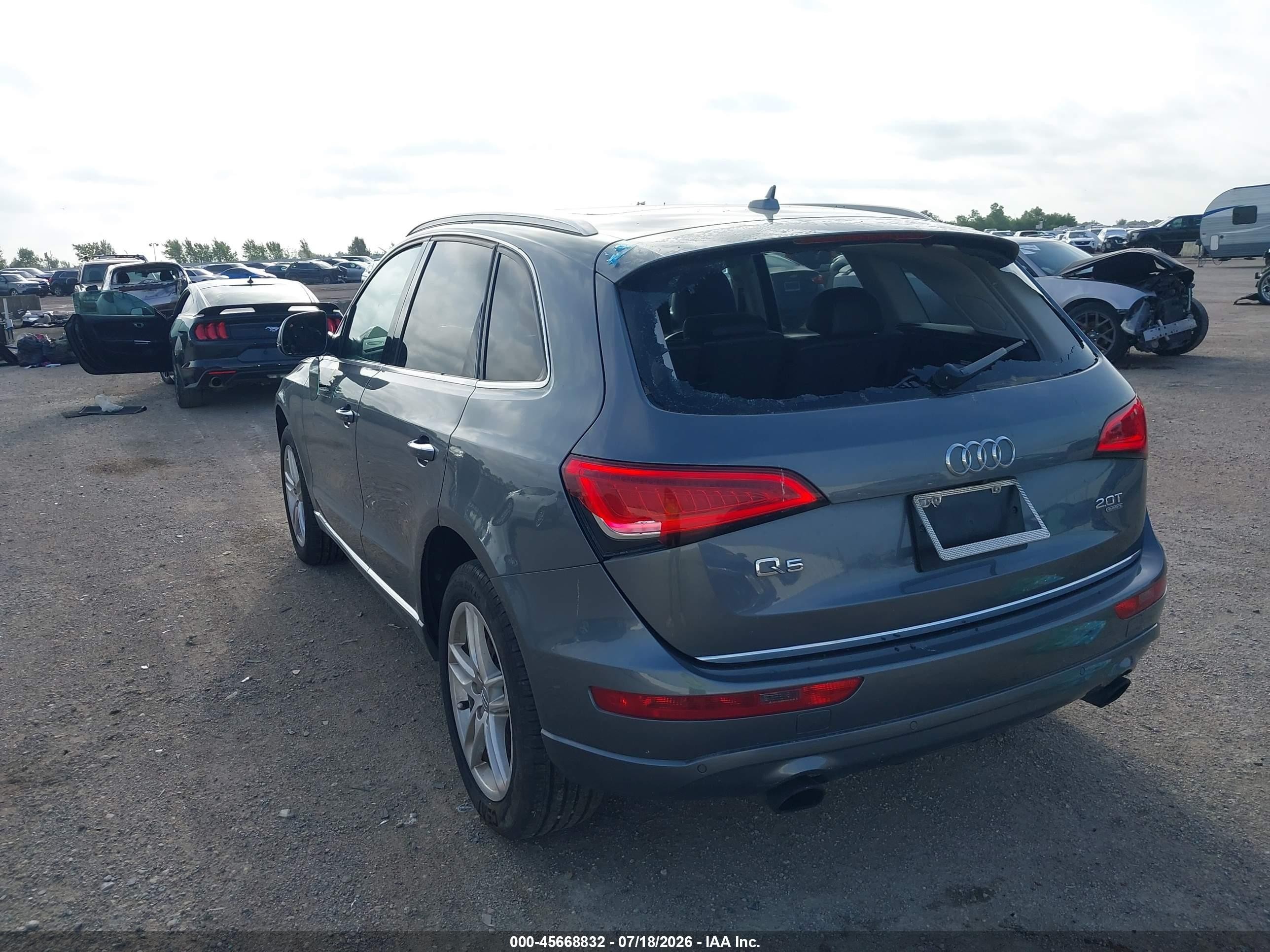 2015 Audi Q5 2.0t Premium Gray vin: WA1LFAFP6FA048931